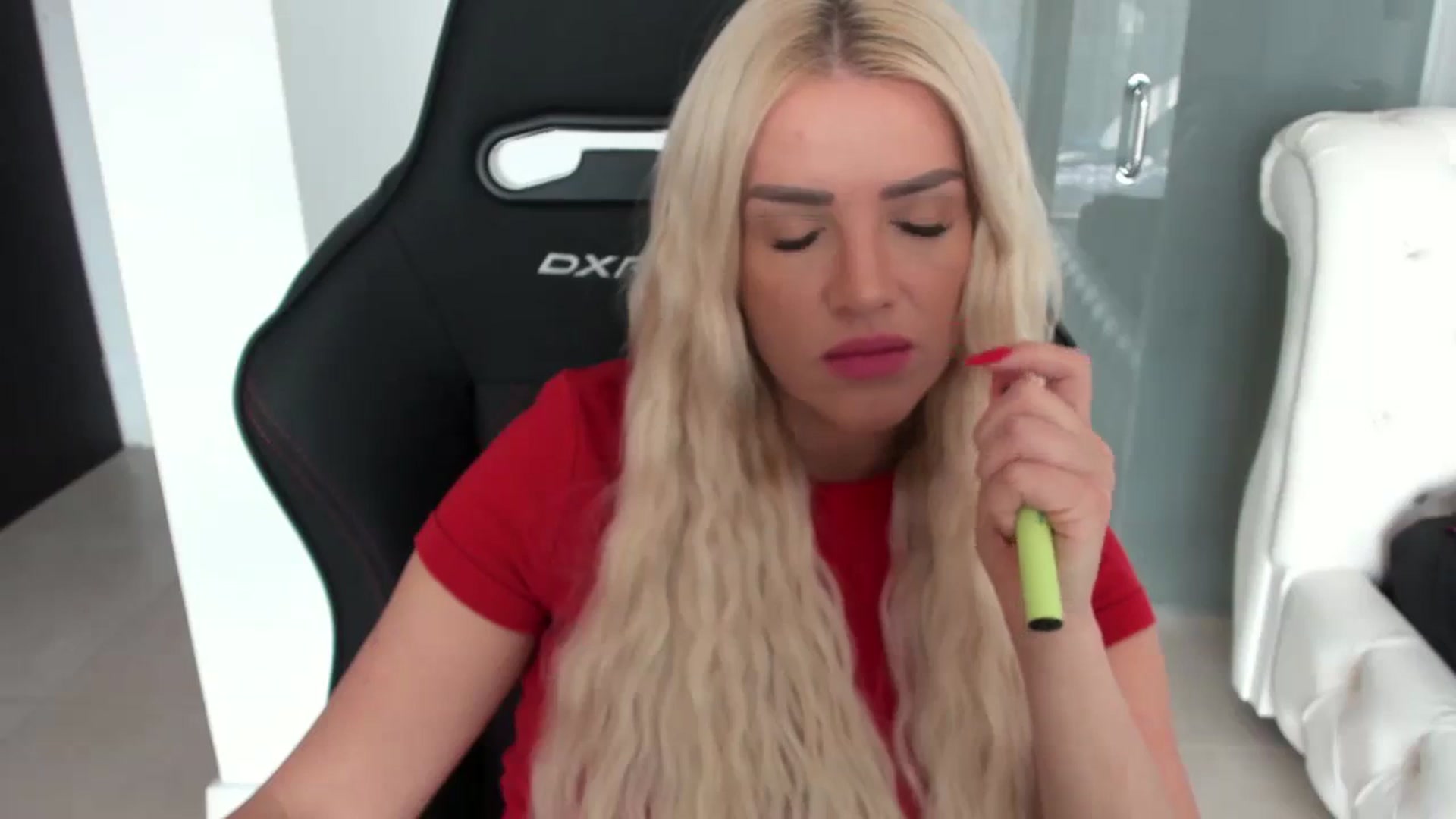 Gallery image thumbnail from Allesia_'s myfreecams stream on, 03/07/2024, 11:13 image 4 of 20