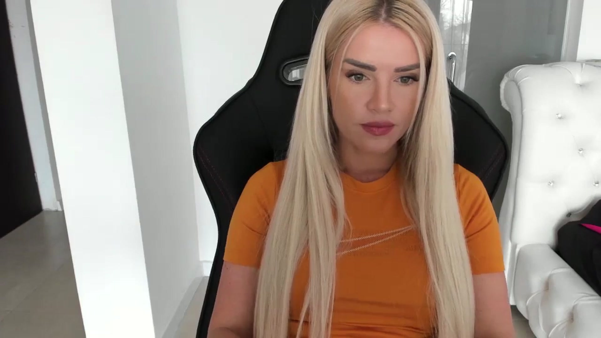 Gallery image thumbnail from Allesia_'s myfreecams stream on, 03/11/2024, 10:57 image 5 of 20