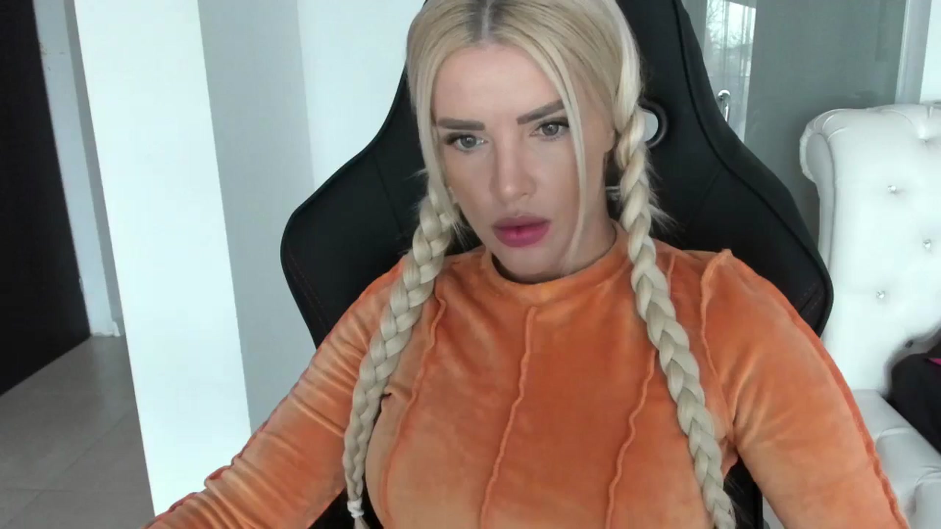 Gallery image thumbnail from Allesia_'s myfreecams stream on, 03/12/2024, 10:40 image 20 of 20