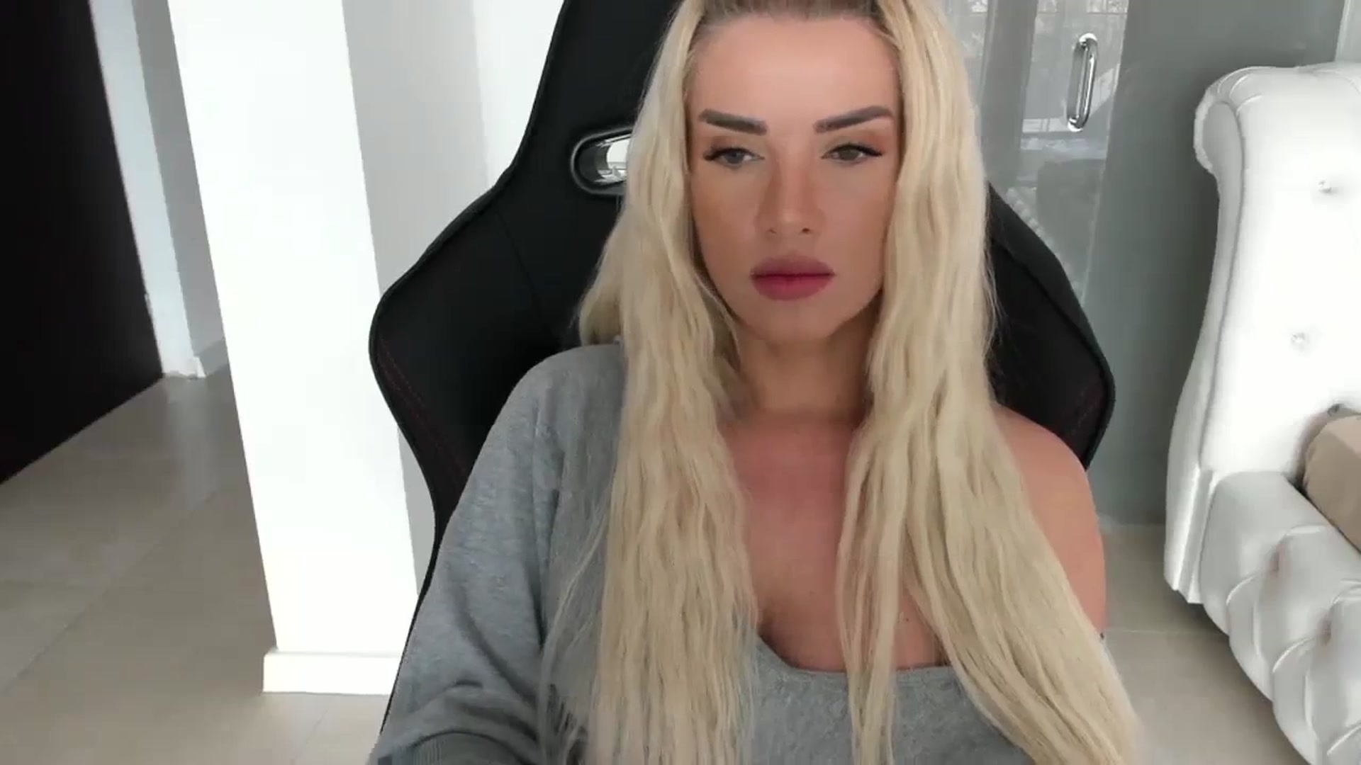 Gallery image thumbnail from Allesia_'s myfreecams stream on, 03/19/2024, 11:53 image 5 of 20