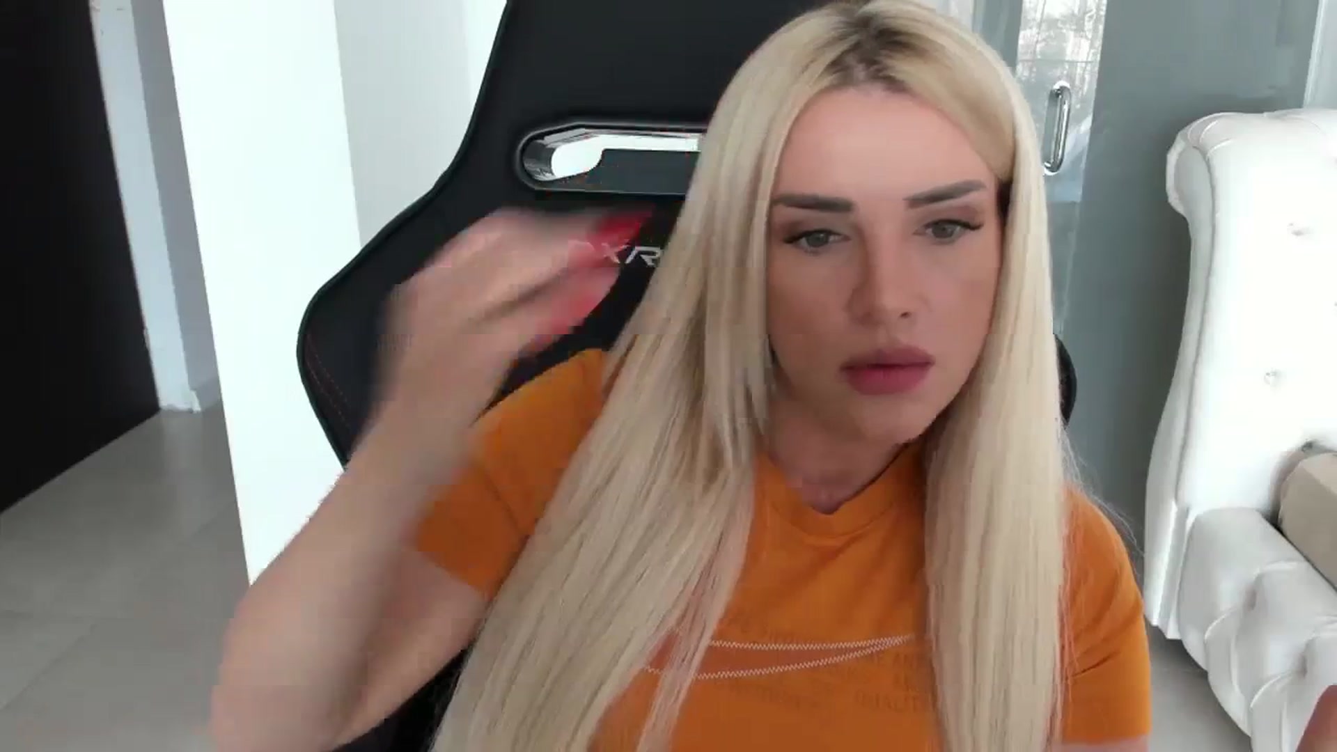 Gallery image thumbnail from Allesia_'s myfreecams stream on, 03/20/2024, 12:17 image 19 of 20