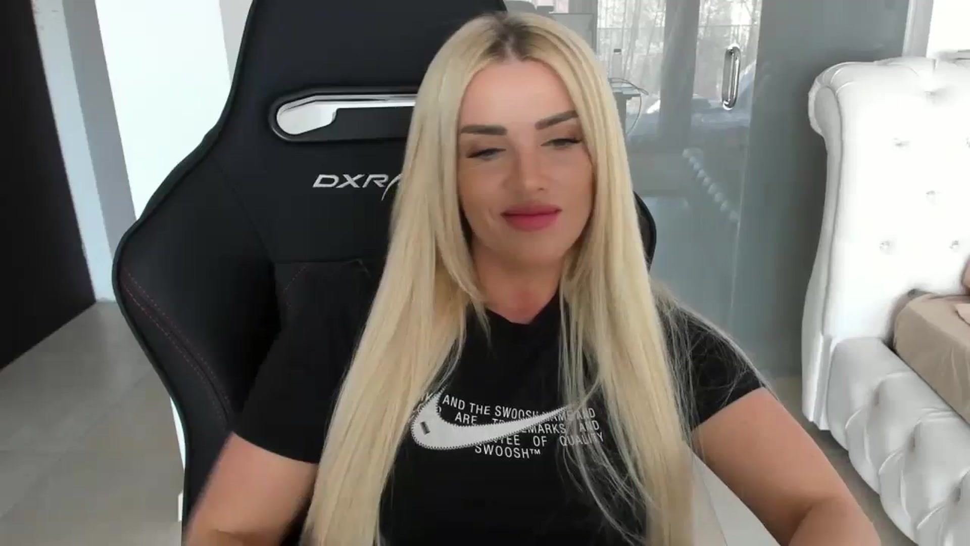 Gallery image thumbnail from Allesia_'s myfreecams stream on, 03/26/2024, 12:17 image 18 of 20
