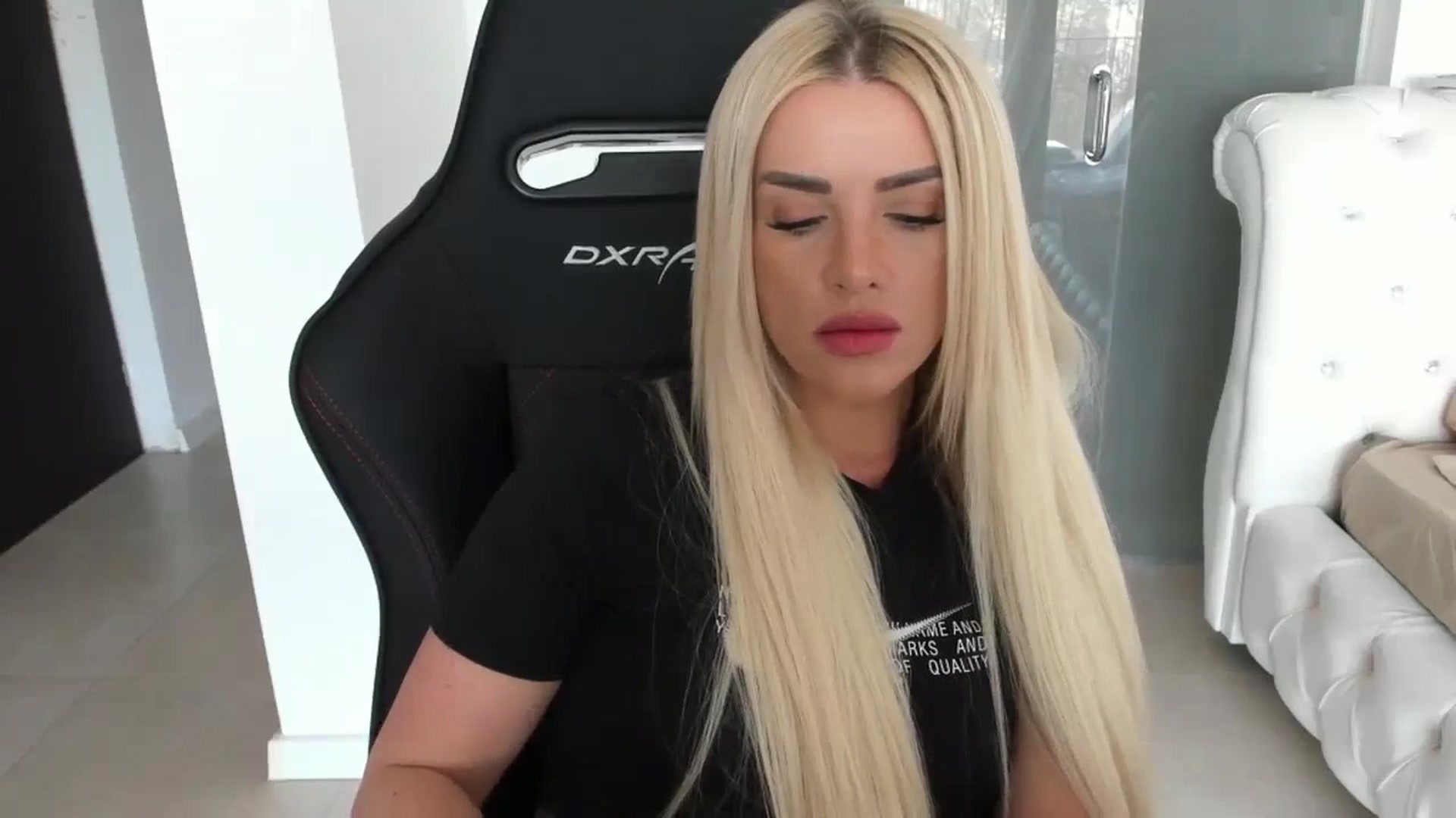 Gallery image thumbnail from Allesia_'s myfreecams stream on, 03/26/2024, 12:17 image 8 of 20