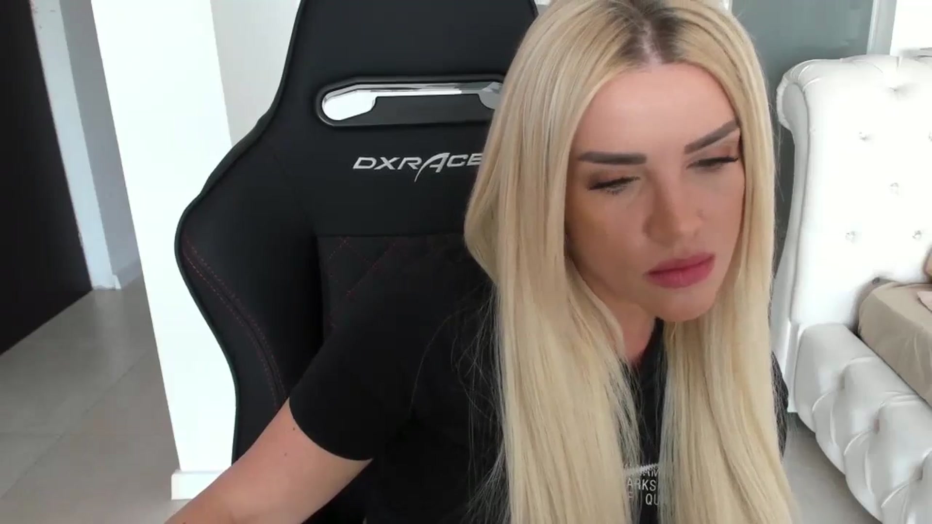 Gallery image thumbnail from Allesia_'s myfreecams stream on, 03/26/2024, 12:17 image 4 of 20