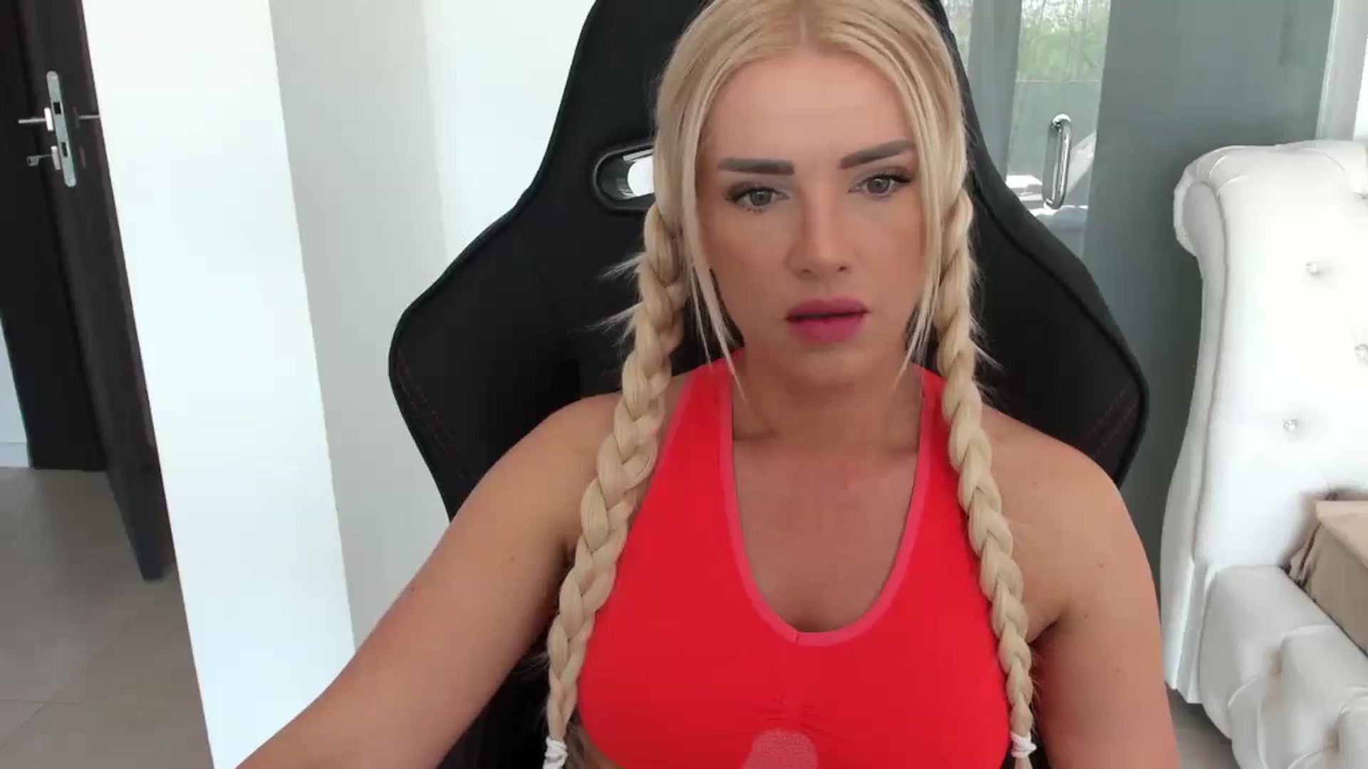 Gallery image thumbnail from Allesia_'s myfreecams stream on, 04/06/2024, 09:29 image 17 of 20