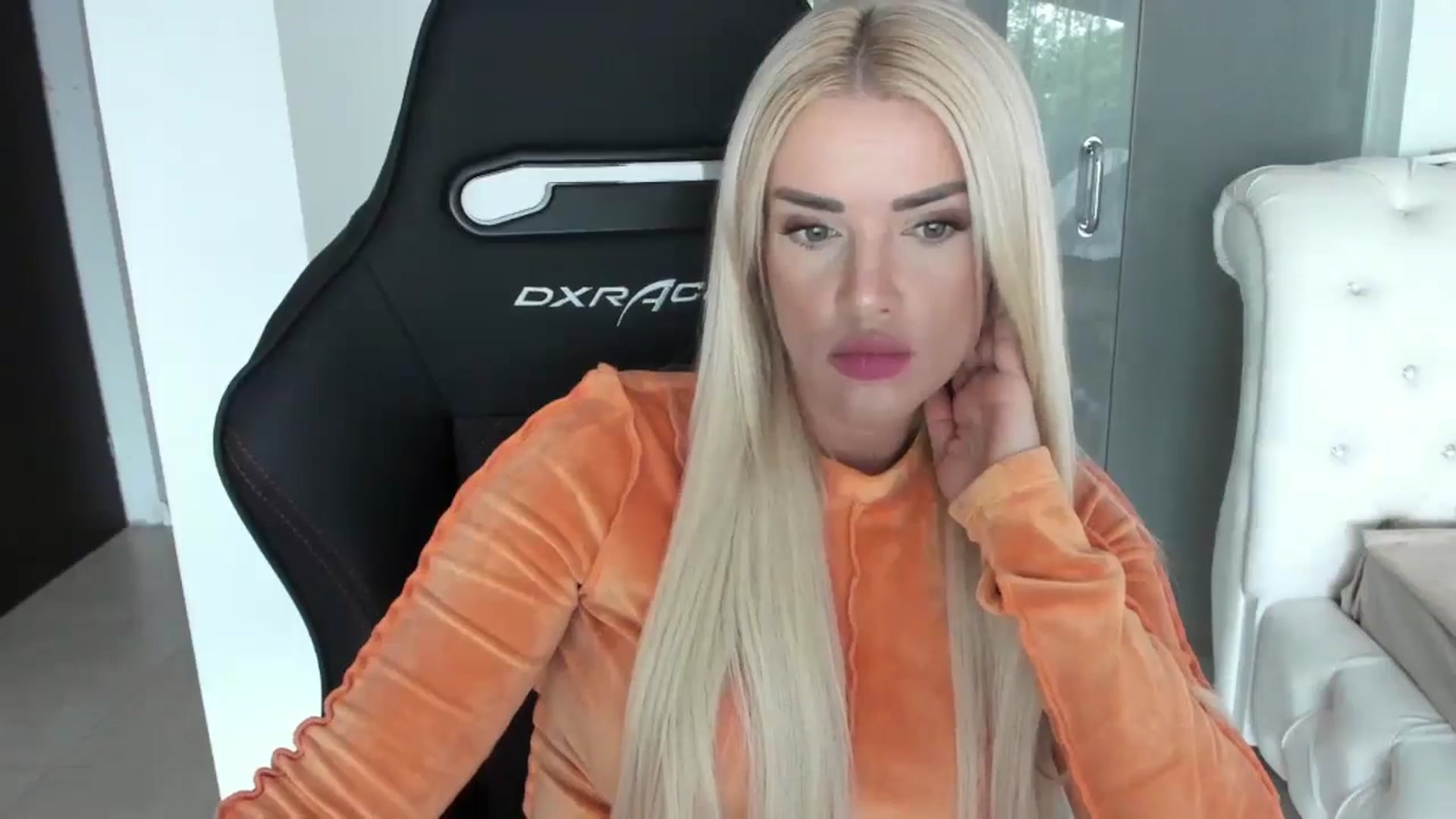 Gallery image thumbnail from Allesia_'s myfreecams stream on, 04/22/2024, 10:31 image 13 of 20