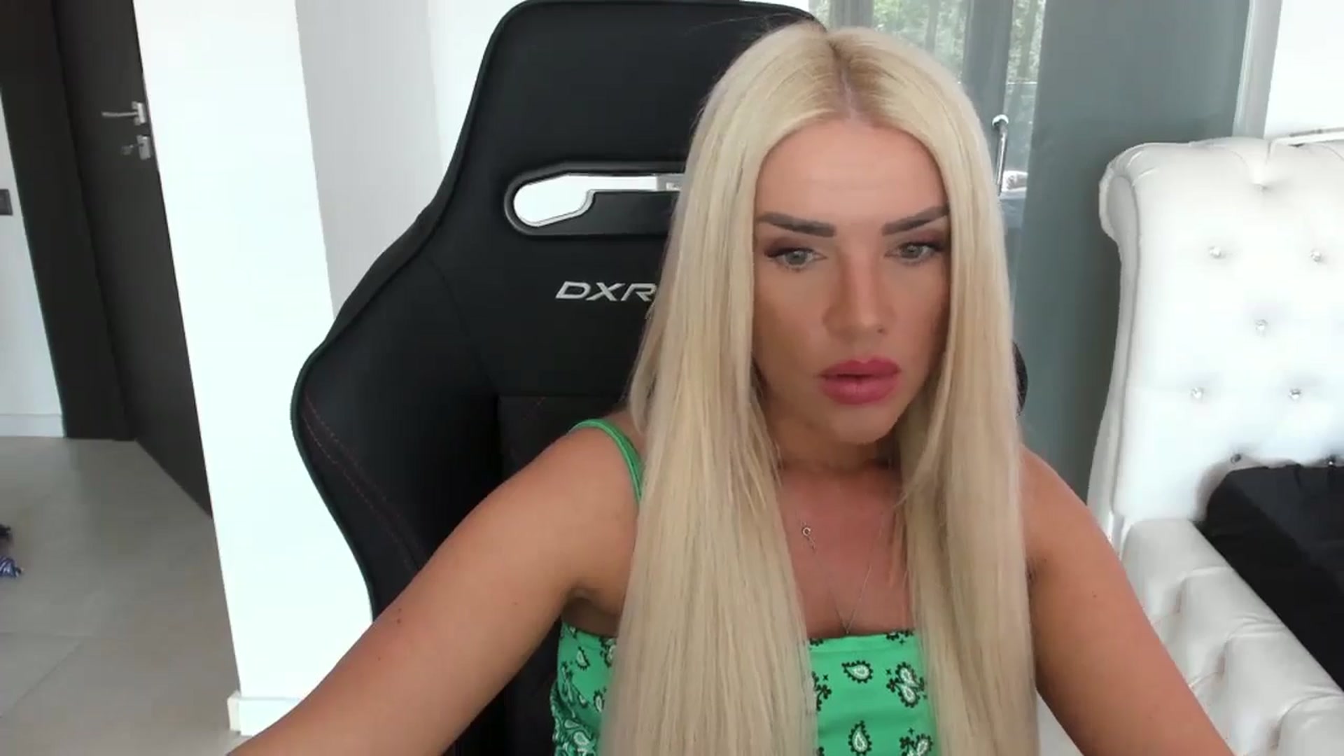 Gallery image thumbnail from Allesia_'s myfreecams stream on, 05/31/2024, 10:30 image 5 of 20