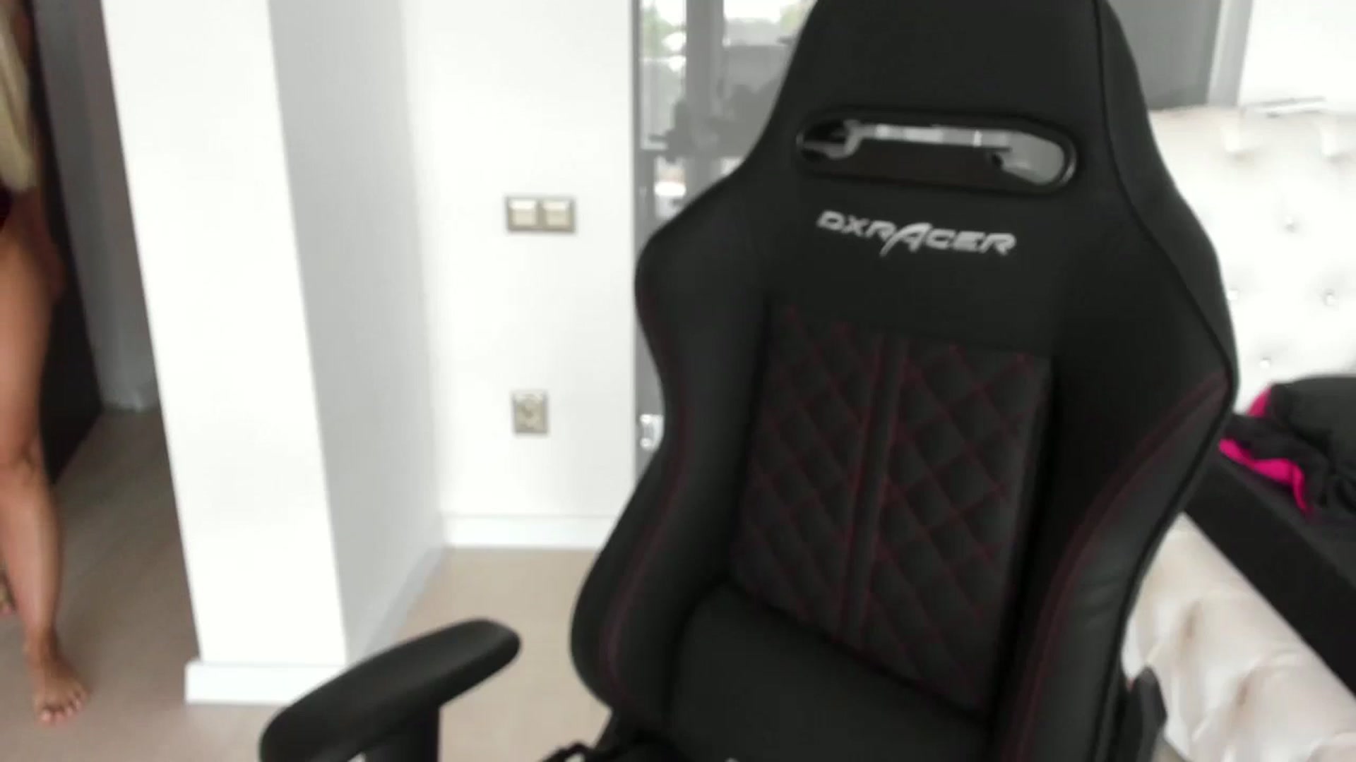 Gallery image thumbnail from Allesia_'s myfreecams stream on, 06/30/2024, 10:18 image 15 of 20