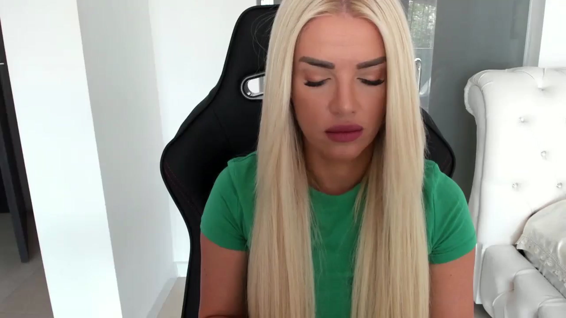 Gallery image thumbnail from Allesia_'s myfreecams stream on, 07/30/2024, 09:05 image 1 of 20