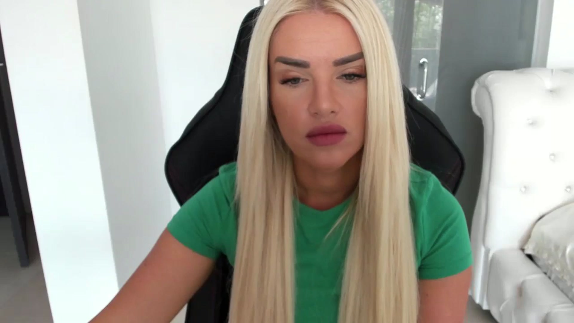 Gallery image thumbnail from Allesia_'s myfreecams stream on, 07/30/2024, 09:05 image 17 of 20