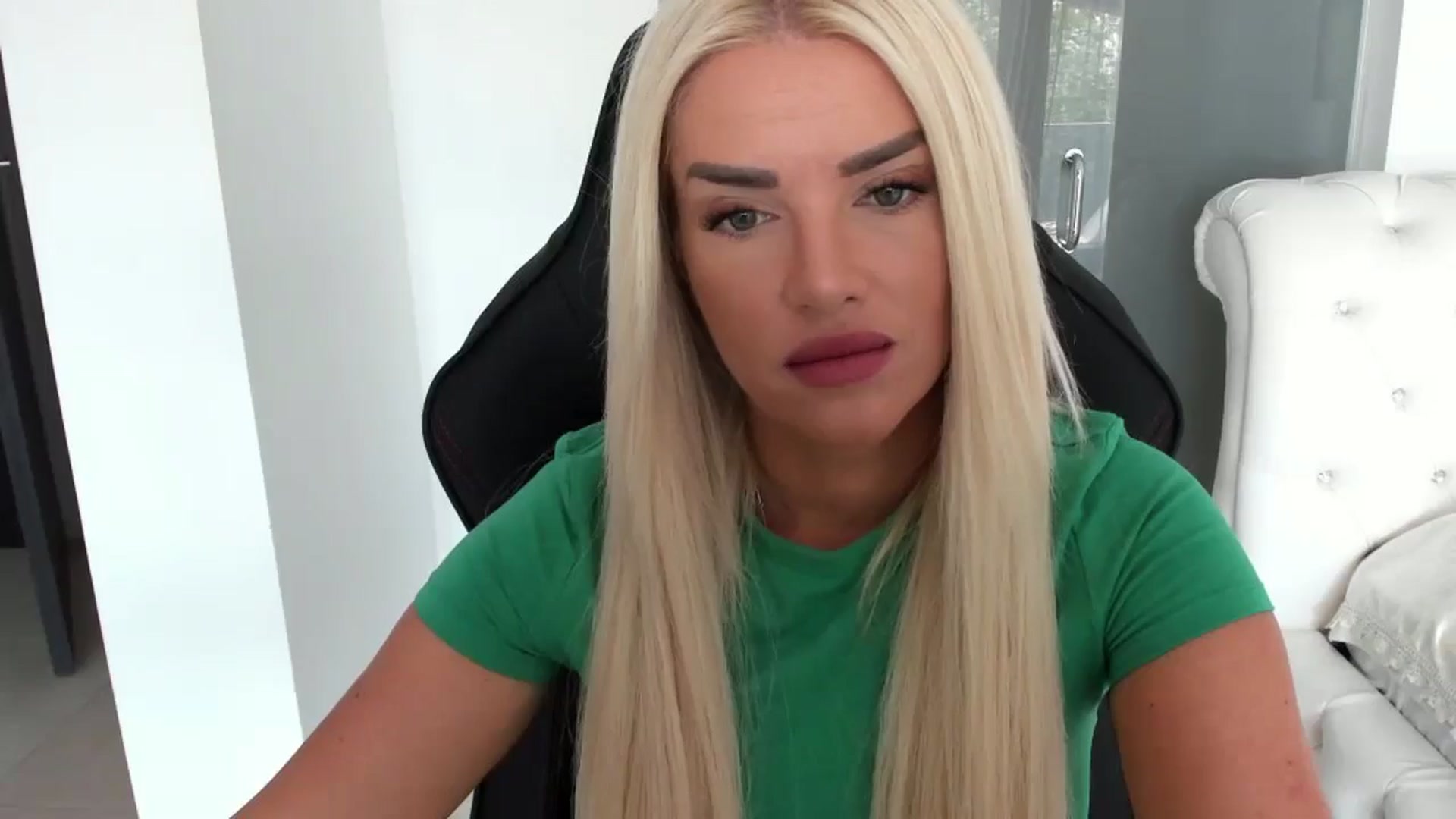 Gallery image thumbnail from Allesia_'s myfreecams stream on, 07/30/2024, 09:05 image 5 of 20