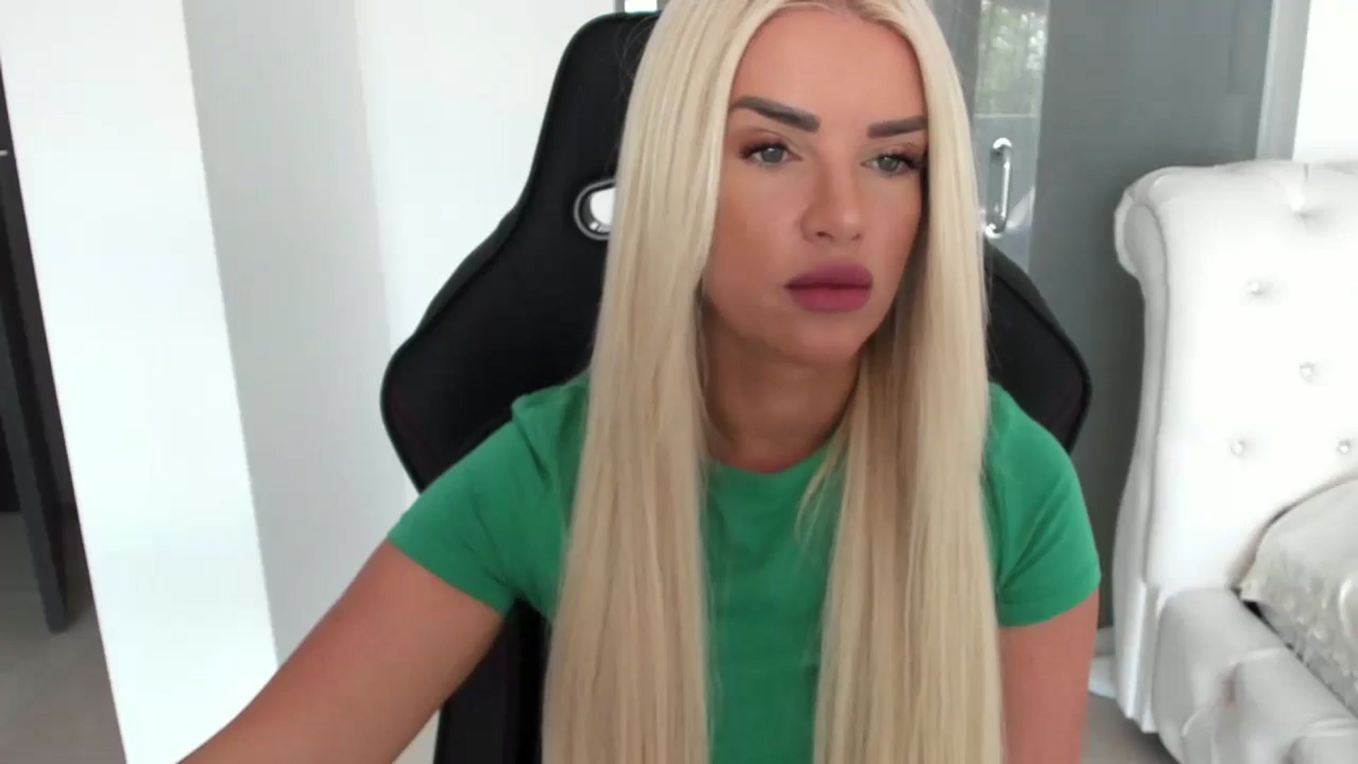 Gallery image thumbnail from Allesia_'s myfreecams stream on, 07/30/2024, 09:05 image 8 of 20