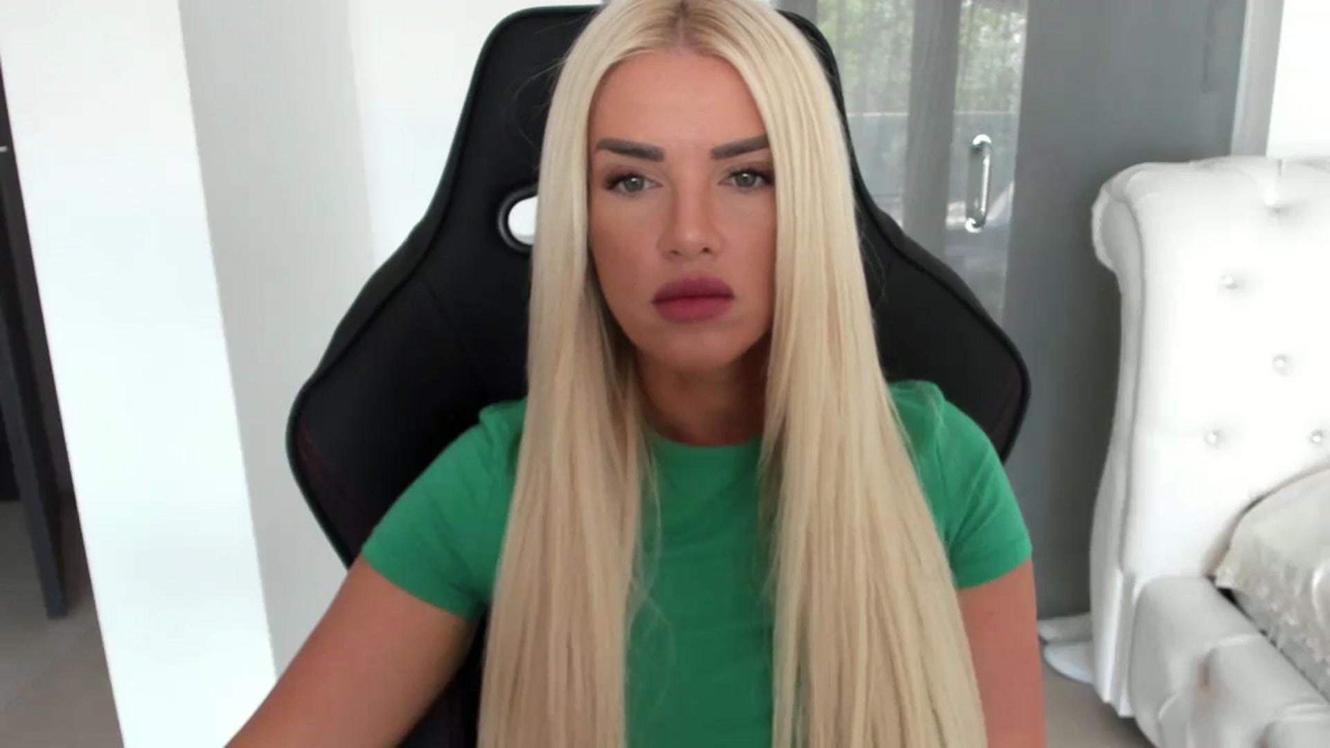 Gallery image thumbnail from Allesia_'s myfreecams stream on, 07/30/2024, 11:11 image 4 of 20