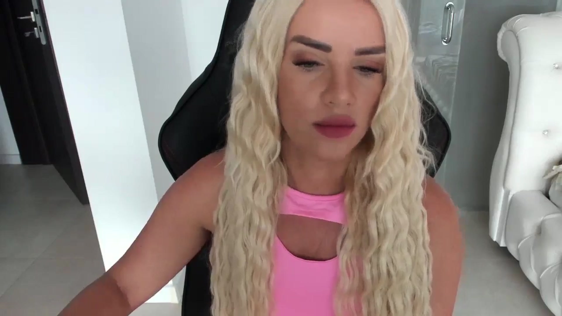 Gallery image thumbnail from Allesia_'s myfreecams stream on, 08/30/2024, 08:58 image 8 of 20