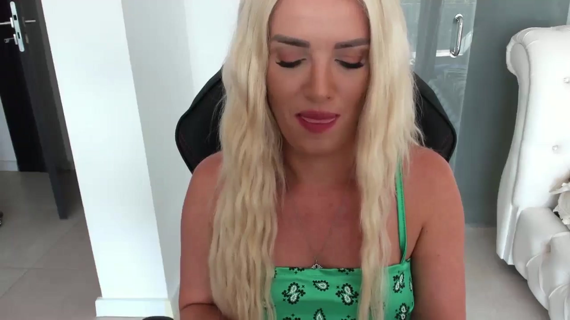 Gallery image thumbnail from Allesia_'s myfreecams stream on, 09/06/2024, 09:05 image 20 of 20