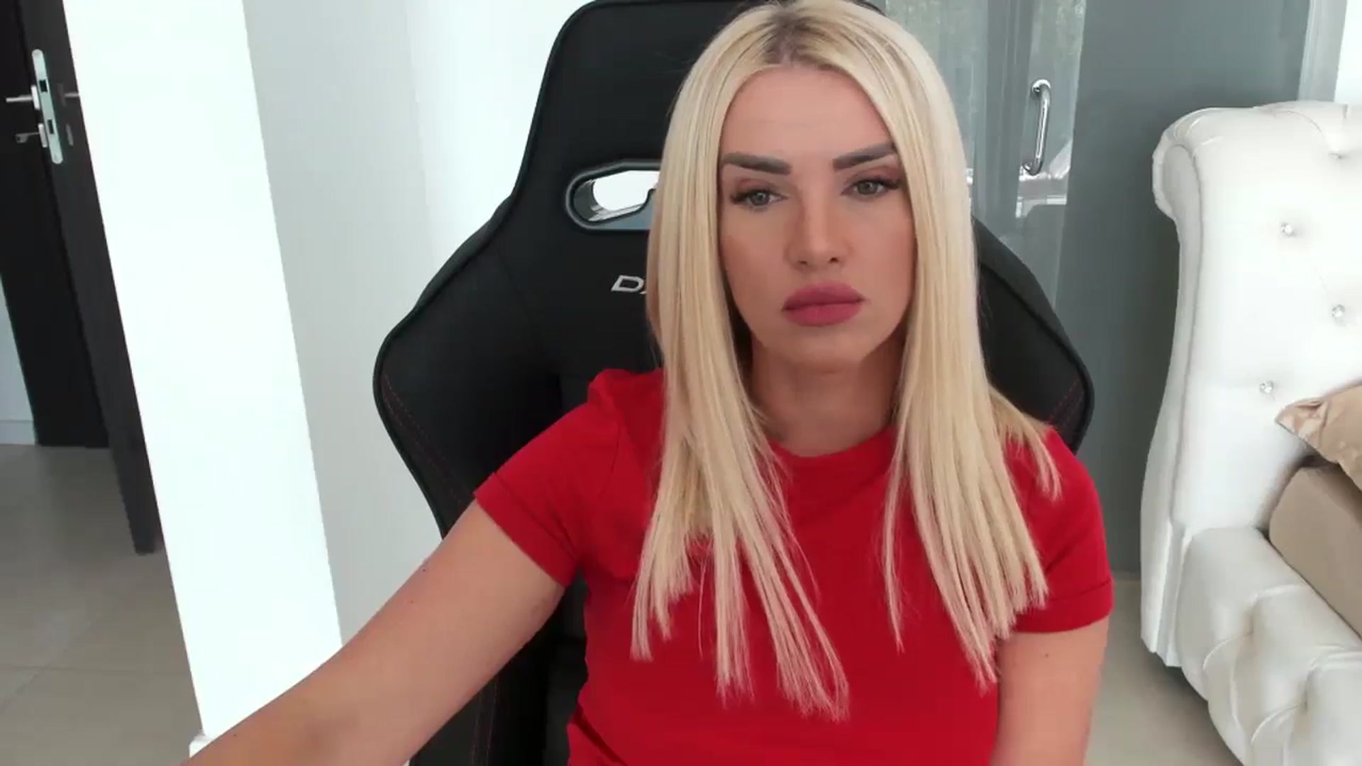 Gallery image thumbnail from Allesia_'s myfreecams stream on, 10/26/2024, 10:59 image 14 of 20