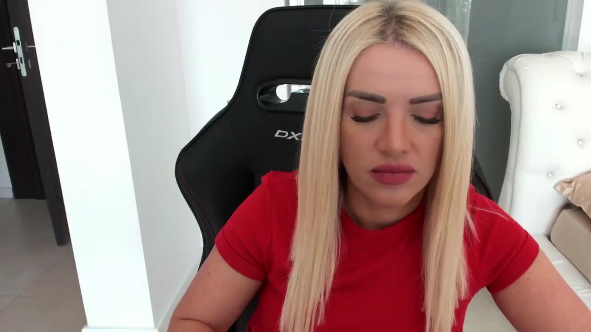 Gallery image thumbnail from Allesia_'s myfreecams stream on, 10/26/2024, 10:59 image 5 of 20