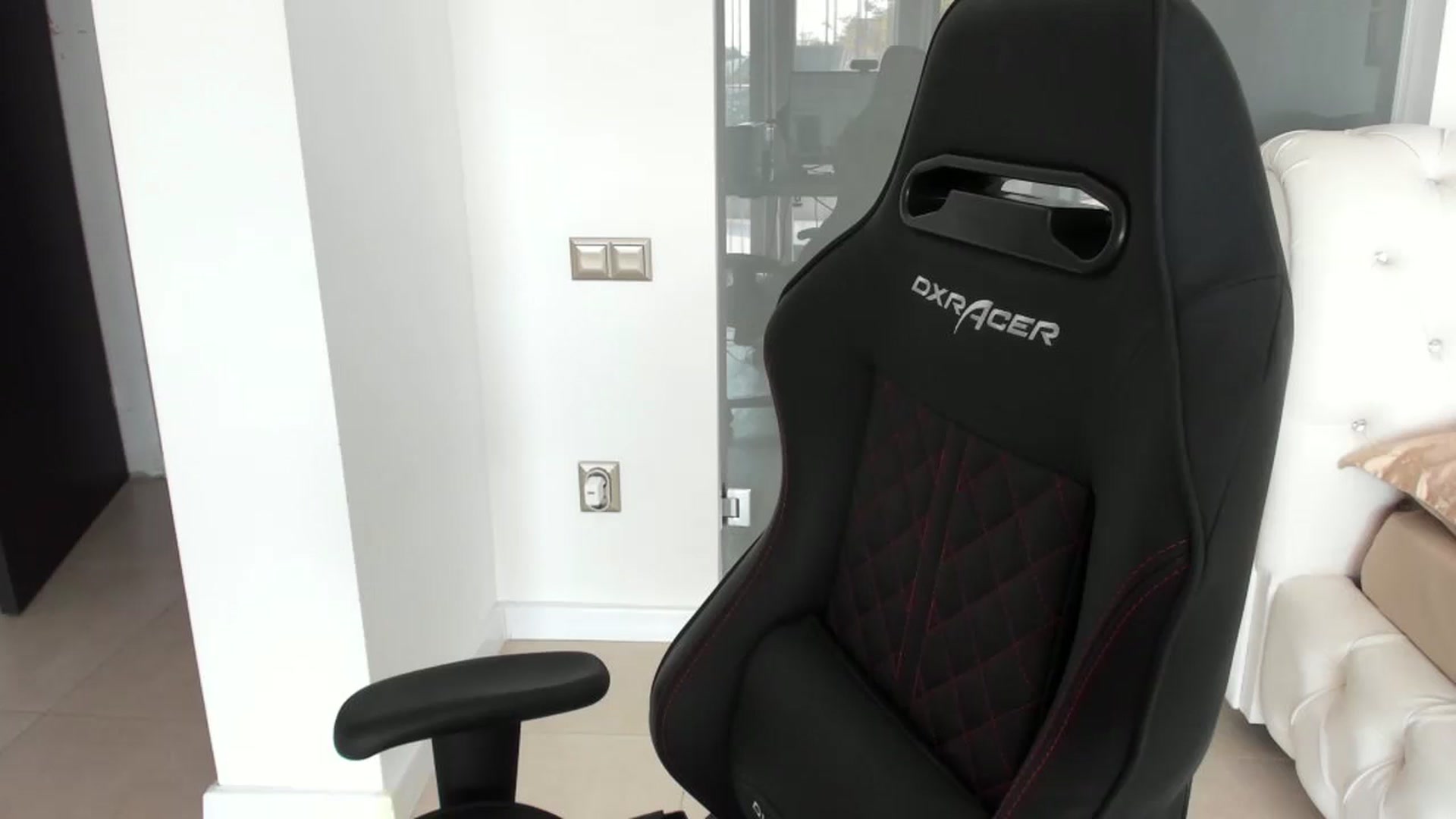 Gallery image thumbnail from Allesia_'s myfreecams stream on, 10/29/2024, 11:34 image 10 of 20
