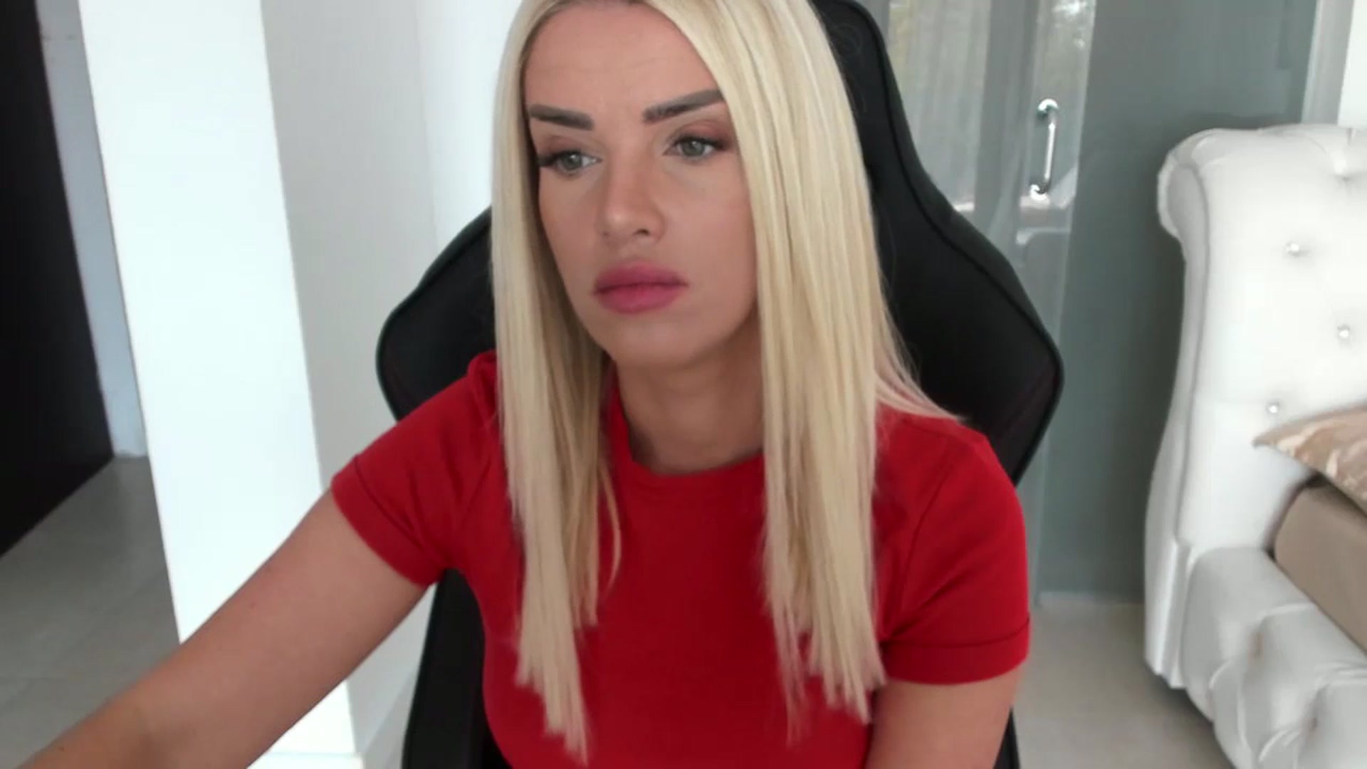 Gallery image thumbnail from Allesia_'s myfreecams stream on, 10/31/2024, 11:43 image 19 of 20