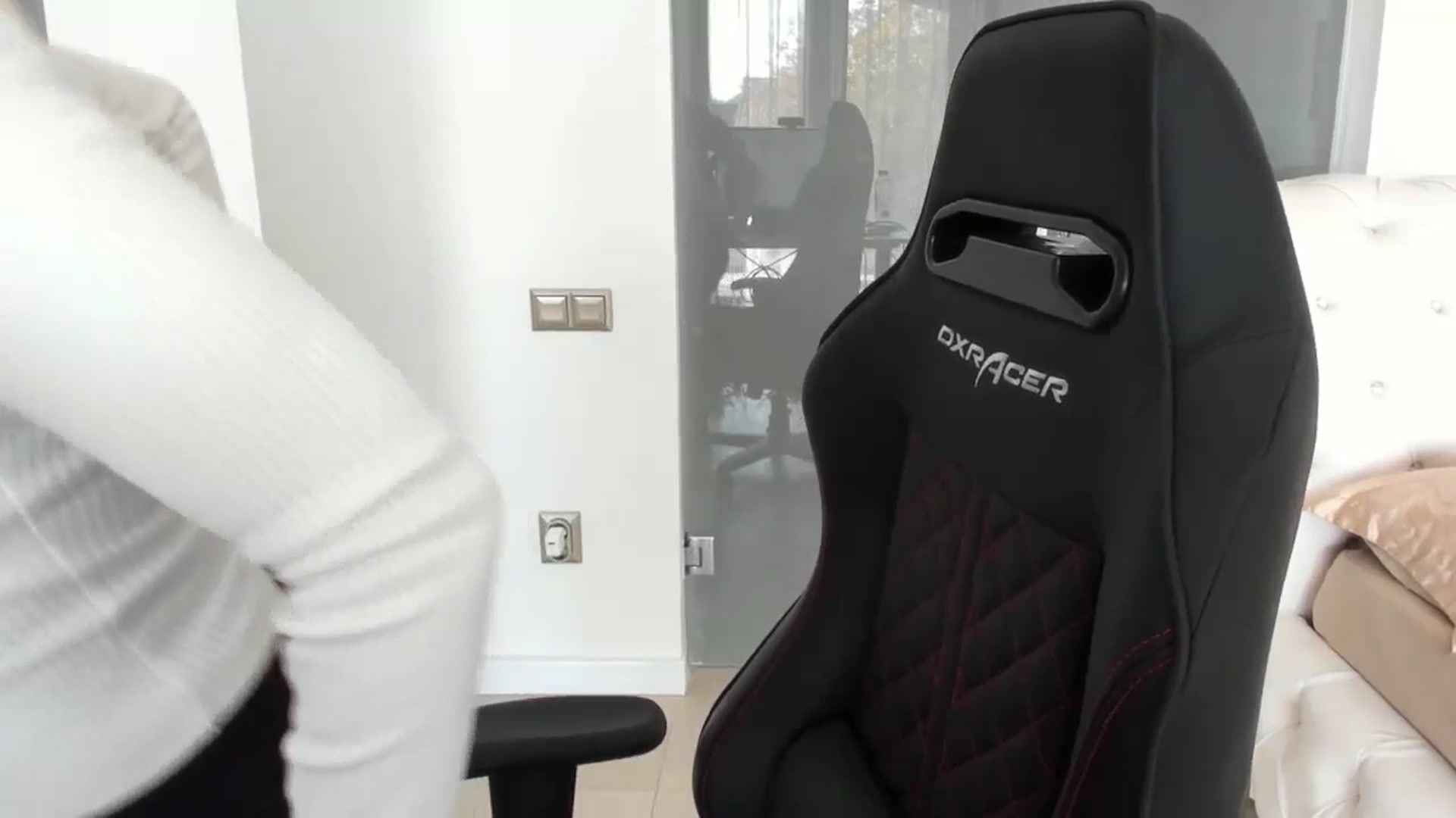 Gallery image thumbnail from Allesia_'s myfreecams stream on, 11/01/2024, 11:19 image 12 of 20