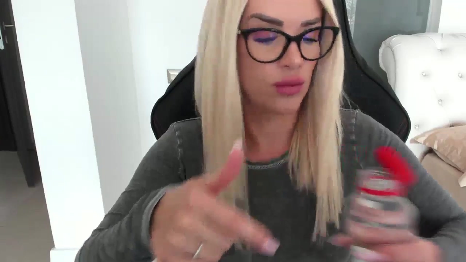 Gallery image thumbnail from Allesia_'s myfreecams stream on, 11/04/2024, 11:27 image 9 of 20