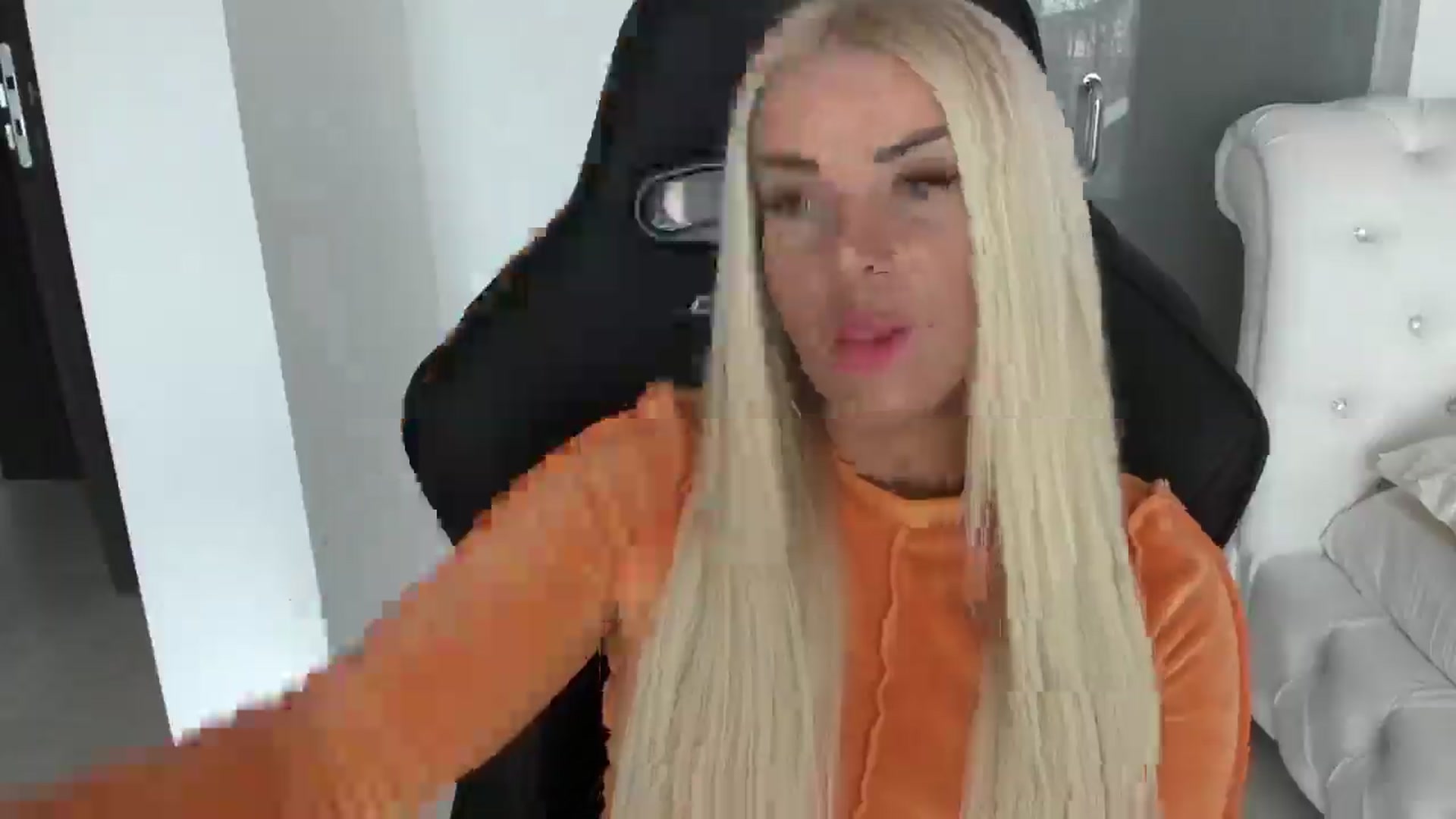 Gallery image thumbnail from Allesia_'s myfreecams stream on, 12/27/2024, 11:32 image 2 of 20
