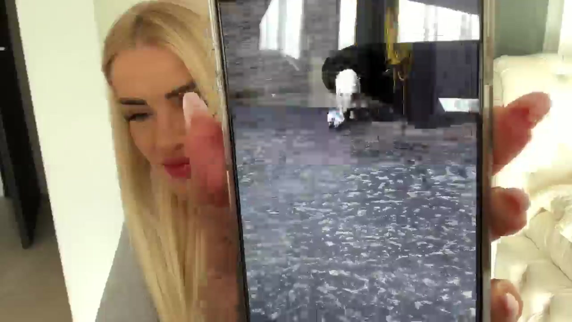 Gallery image thumbnail from Allesia_'s myfreecams stream on, 01/06/2025, 09:50 image 6 of 20