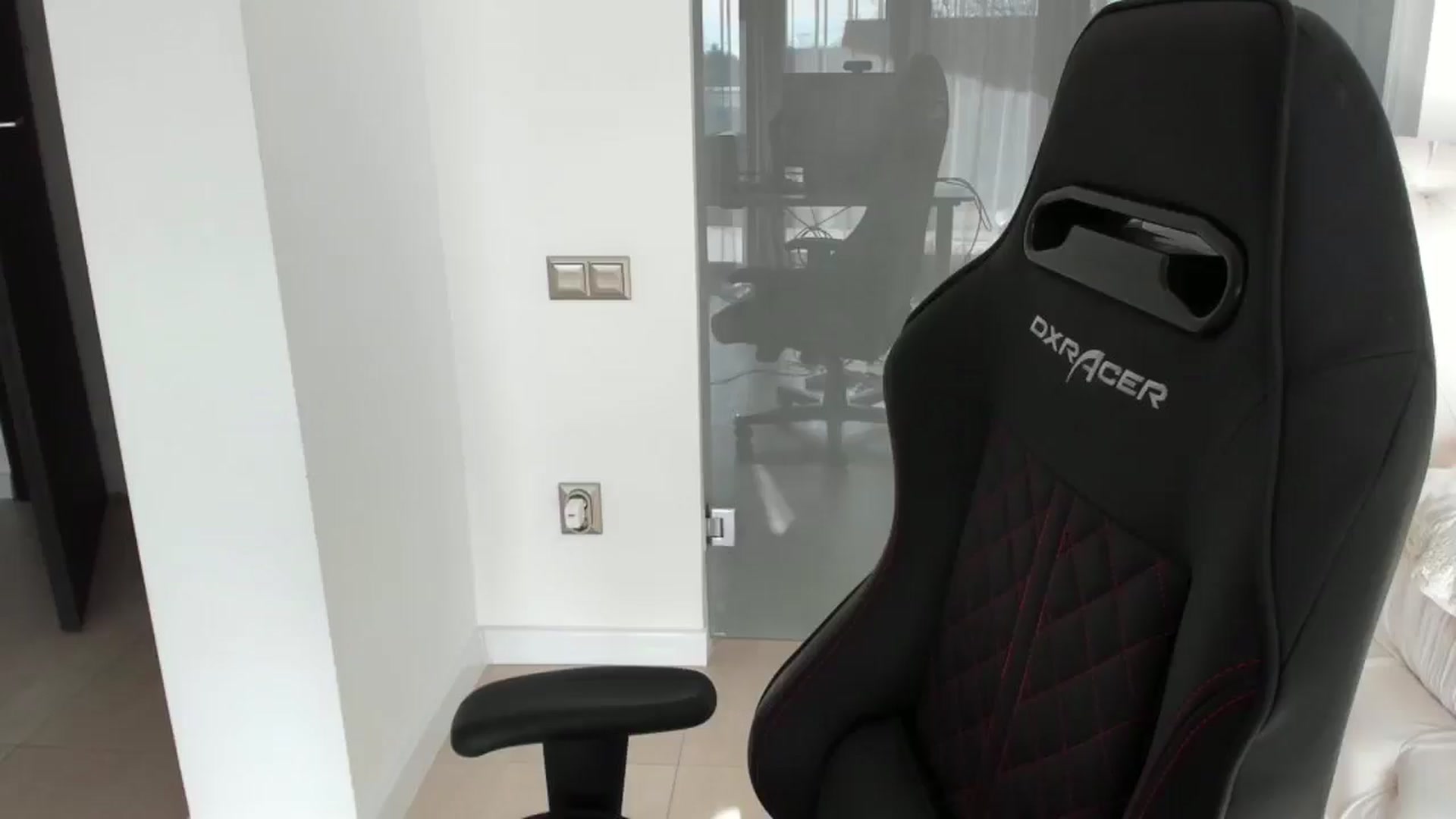 Gallery image thumbnail from Allesia_'s myfreecams stream on, 01/06/2025, 09:50 image 10 of 20