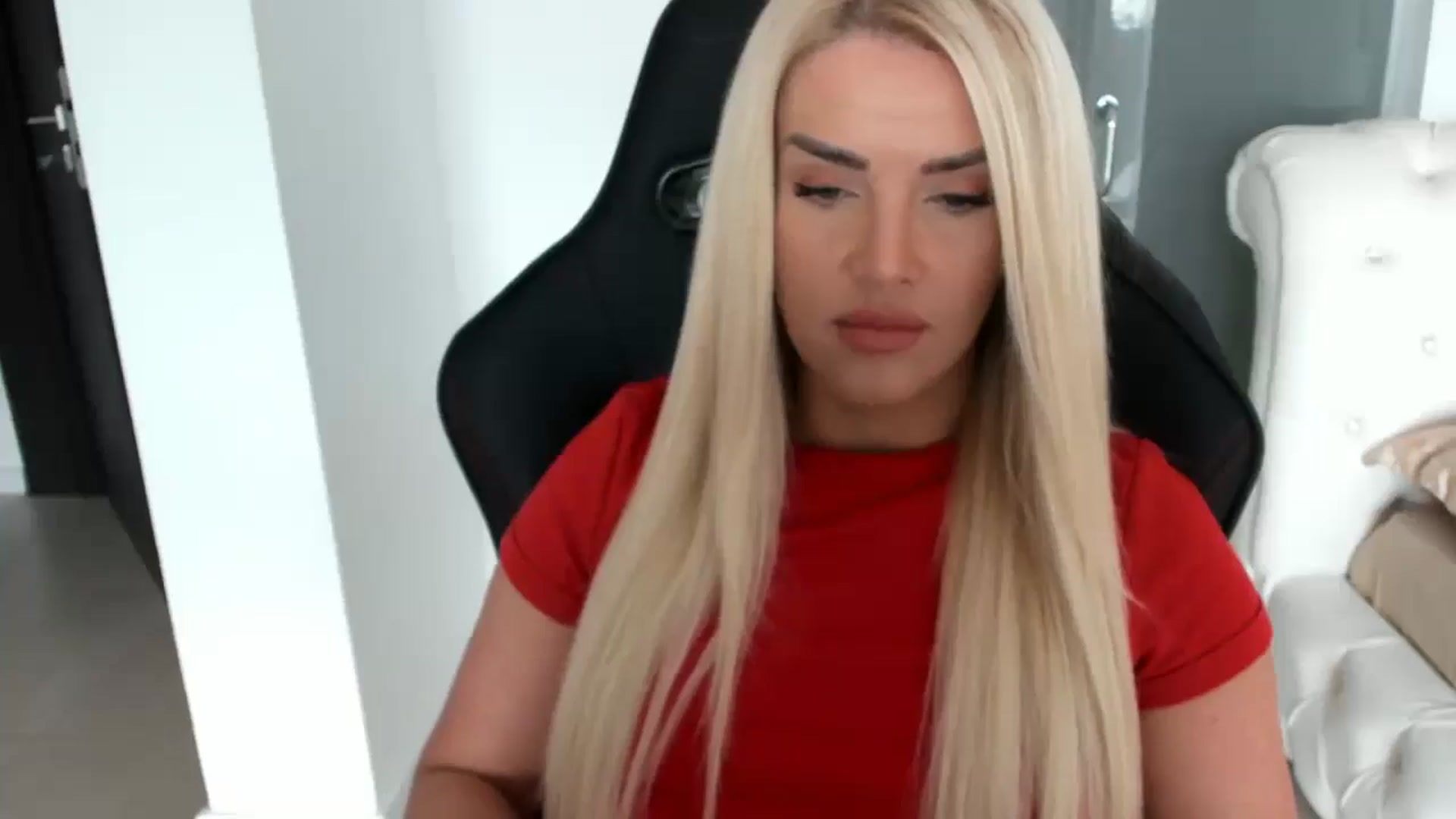 Gallery image thumbnail from Allesia_'s myfreecams stream on, 01/11/2025, 11:54 image 2 of 20