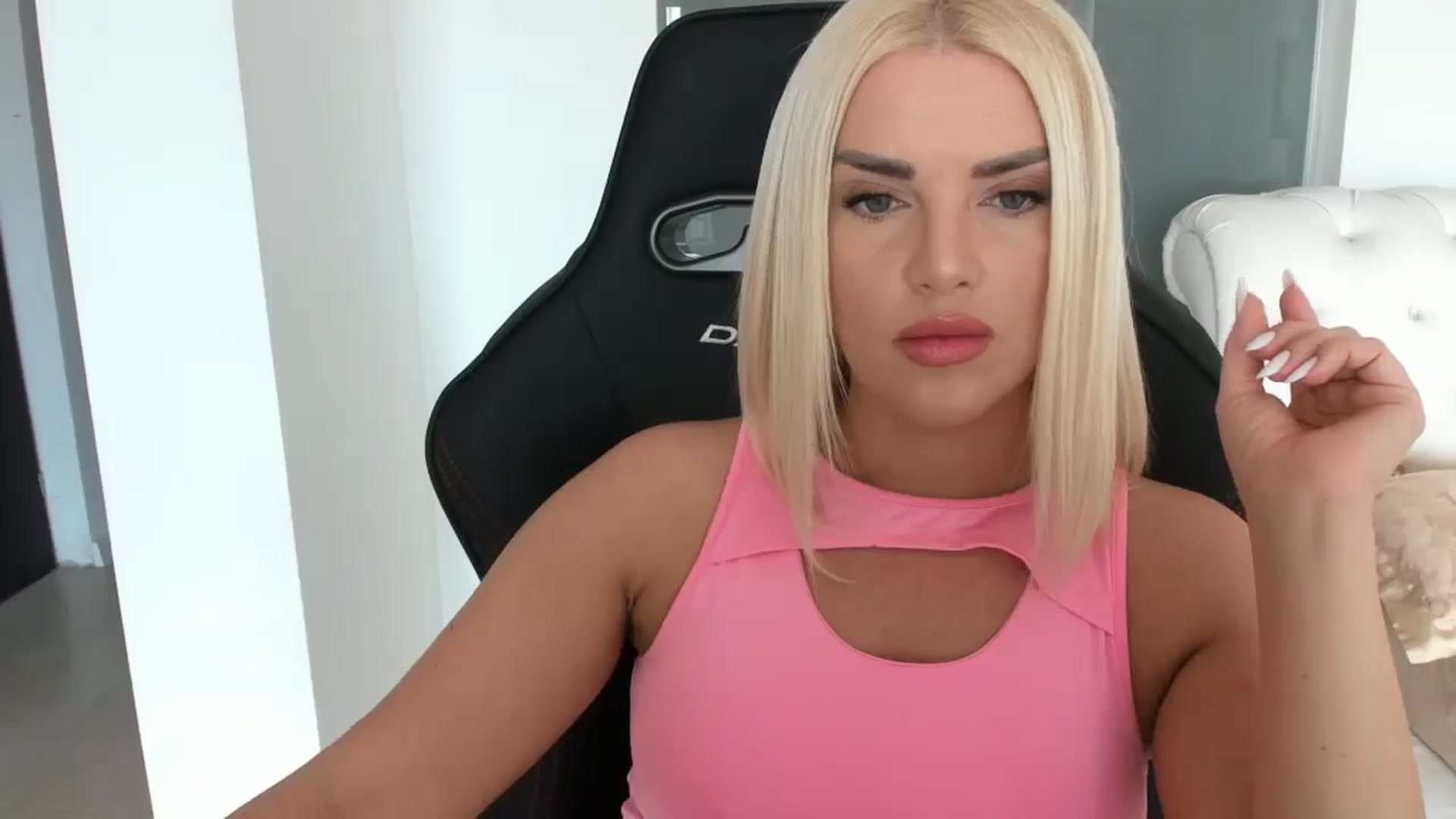 Gallery image thumbnail from Allesia_'s myfreecams stream on, 01/29/2025, 10:22 image 12 of 20