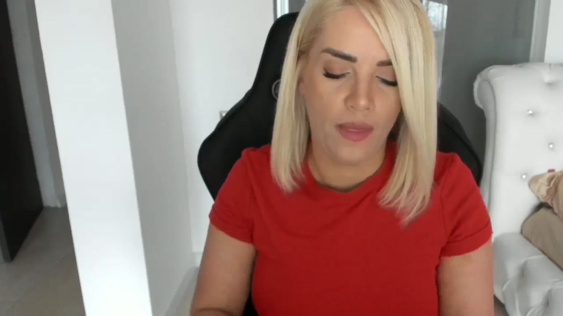 Gallery image thumbnail from Allesia_'s myfreecams stream on, 01/31/2025, 10:28 image 20 of 20