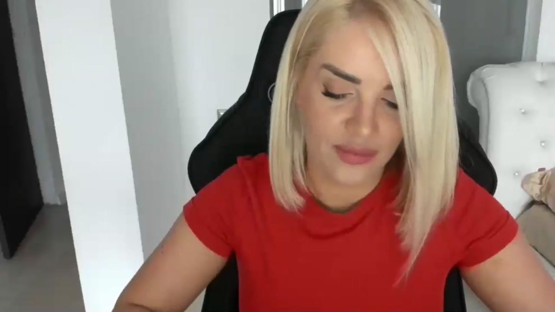Gallery image thumbnail from Allesia_'s myfreecams stream on, 01/31/2025, 10:28 image 11 of 20