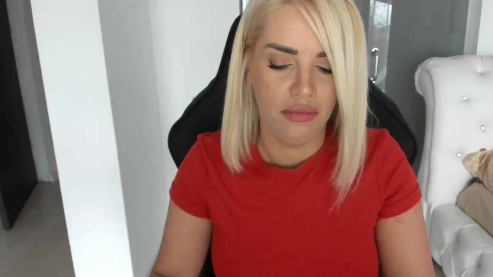 Gallery image thumbnail from Allesia_'s myfreecams stream on, 01/31/2025, 10:28 image 19 of 20
