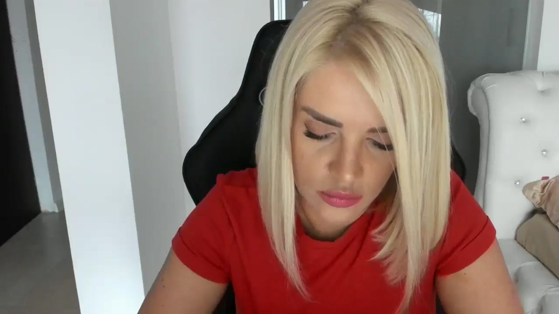 Gallery image thumbnail from Allesia_'s myfreecams stream on, 01/31/2025, 11:42 image 7 of 20
