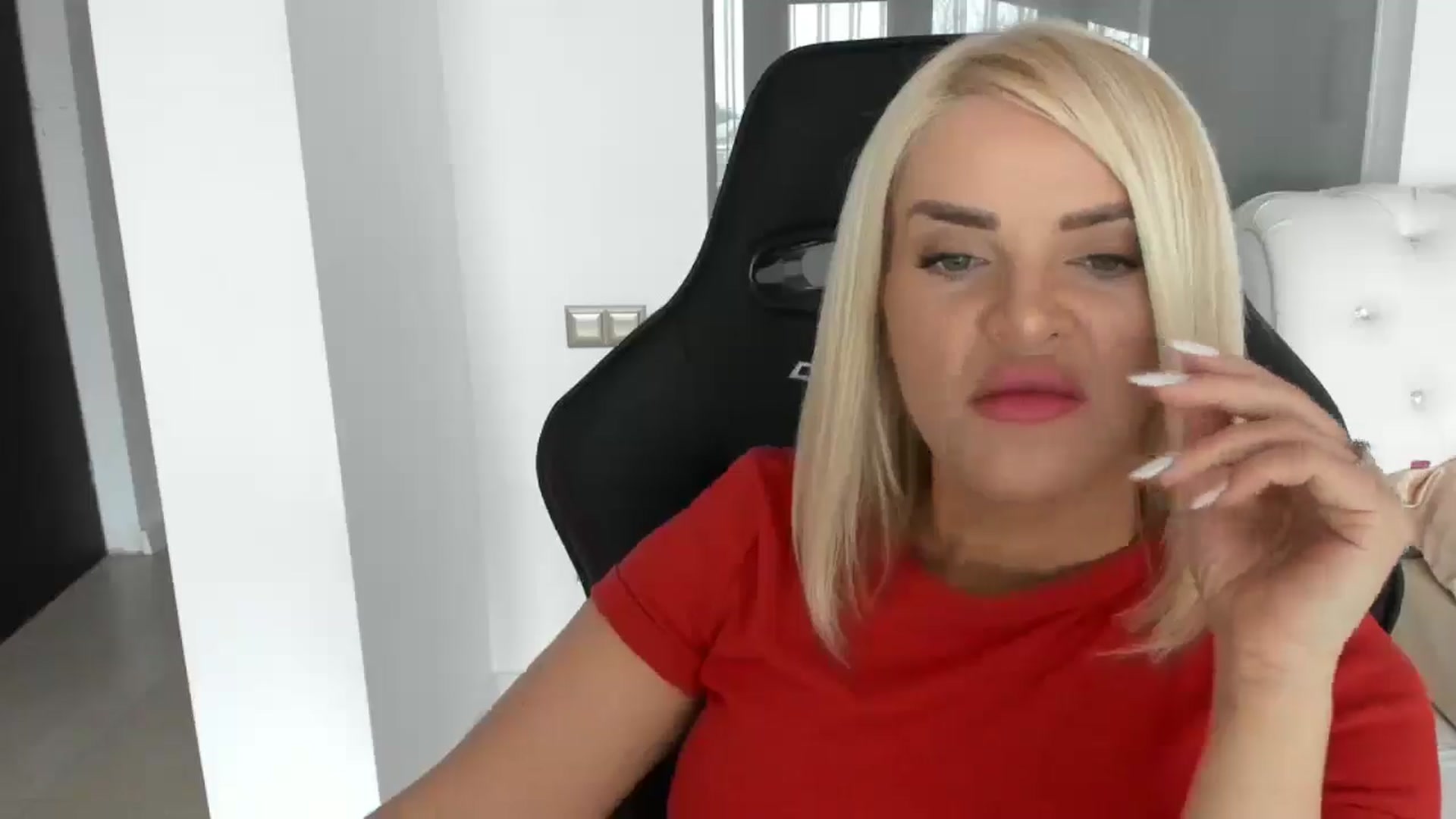 Gallery image thumbnail from Allesia_'s myfreecams stream on, 01/31/2025, 11:42 image 13 of 20