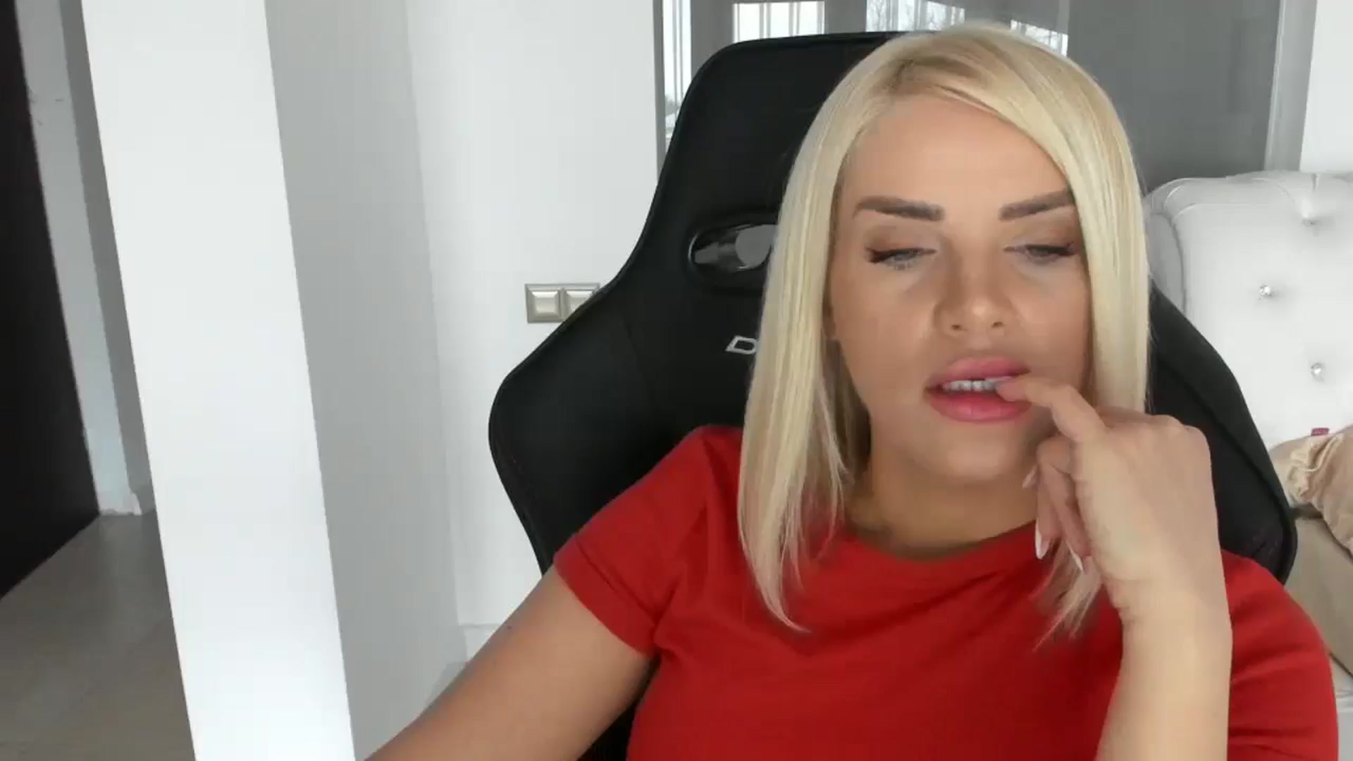 Gallery image thumbnail from Allesia_'s myfreecams stream on, 01/31/2025, 11:42 image 12 of 20