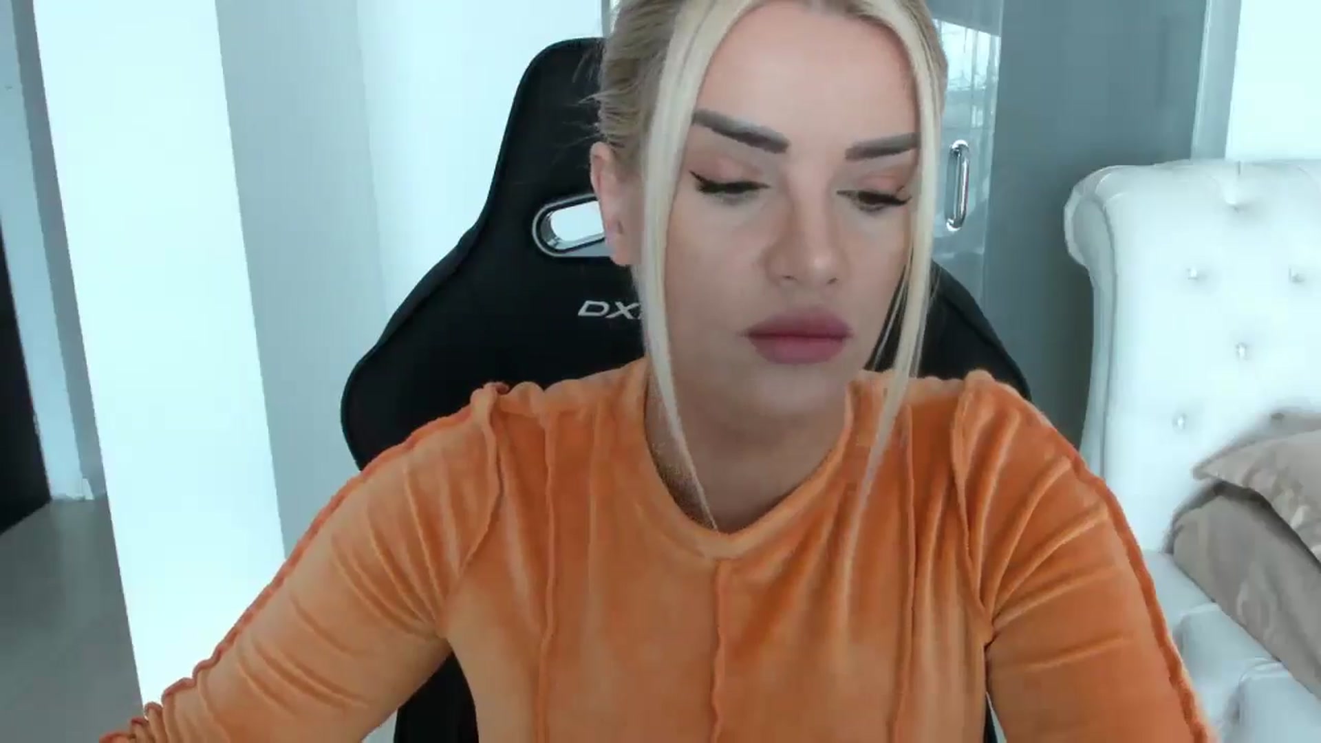 Gallery image thumbnail from Allesia_'s myfreecams stream on, 02/17/2025, 10:56 image 4 of 20