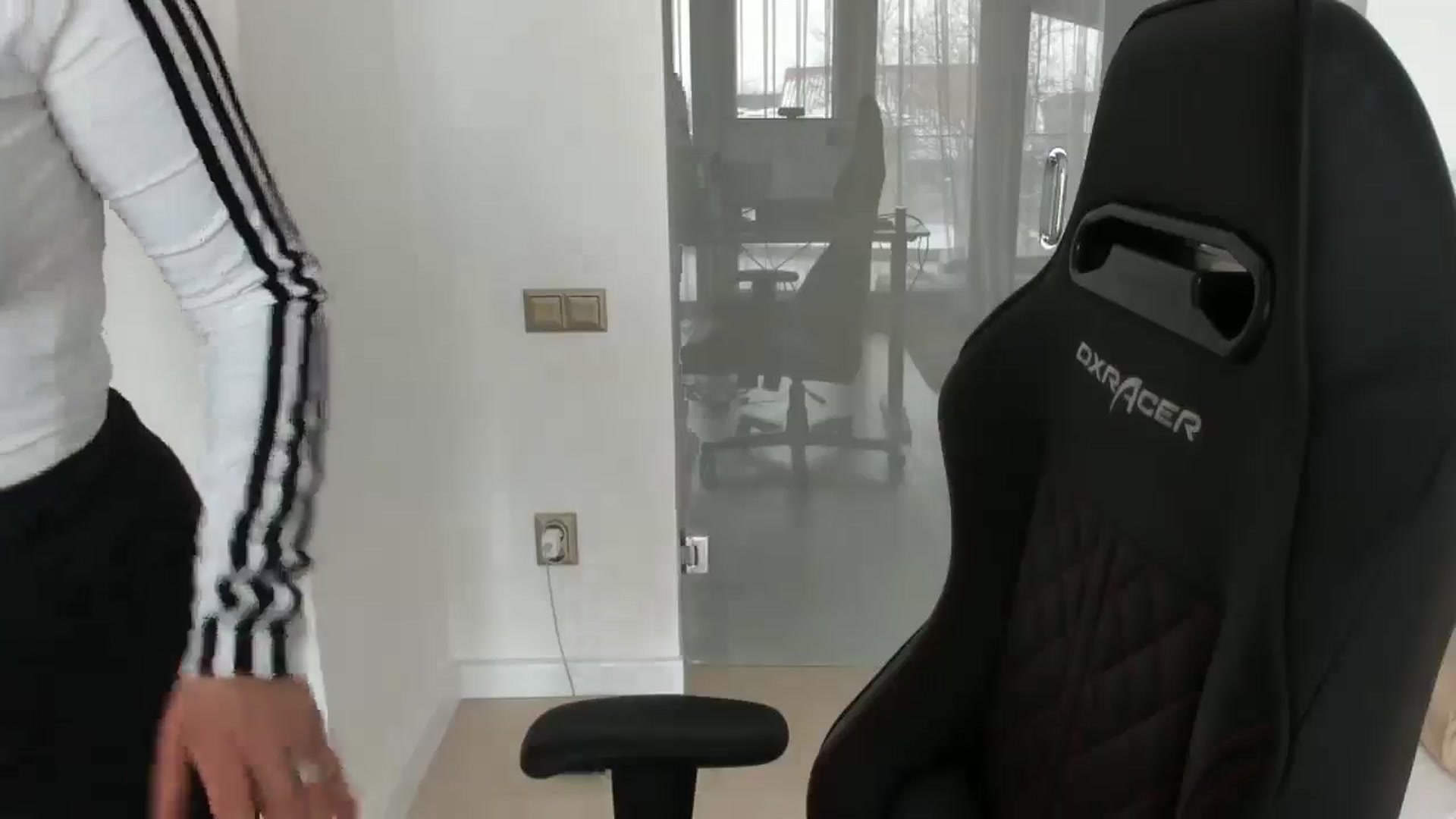 Gallery image thumbnail from Allesia_'s myfreecams stream on, 02/18/2025, 10:43 image 18 of 20