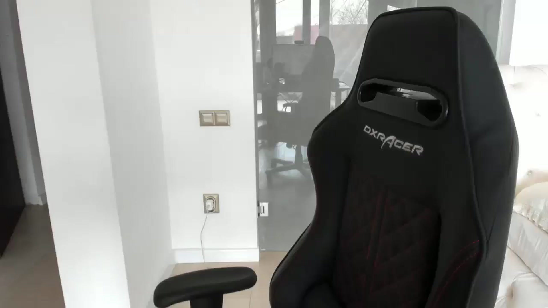 Gallery image thumbnail from Allesia_'s myfreecams stream on, 03/03/2025, 11:48 image 6 of 20