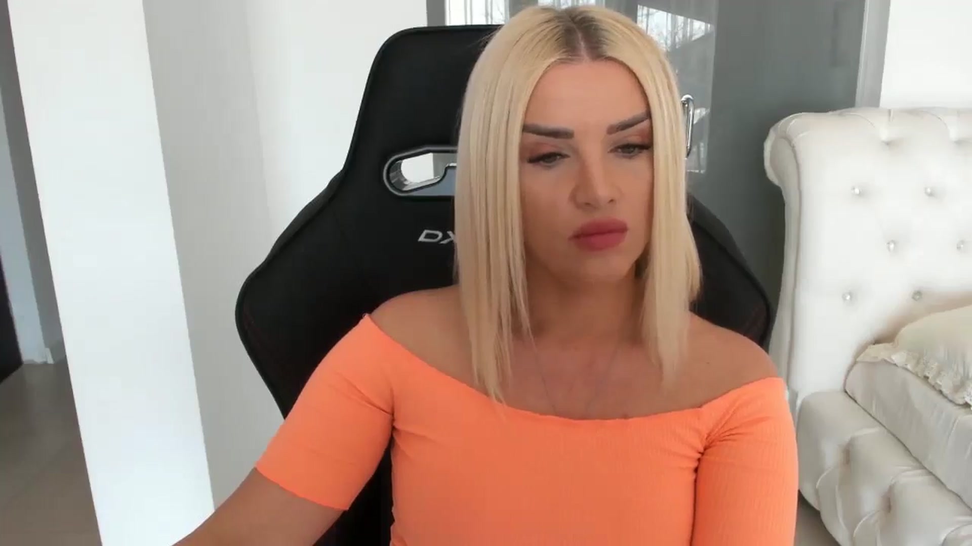 Gallery image thumbnail from Allesia_'s myfreecams stream on, 03/07/2025, 11:15 image 4 of 20