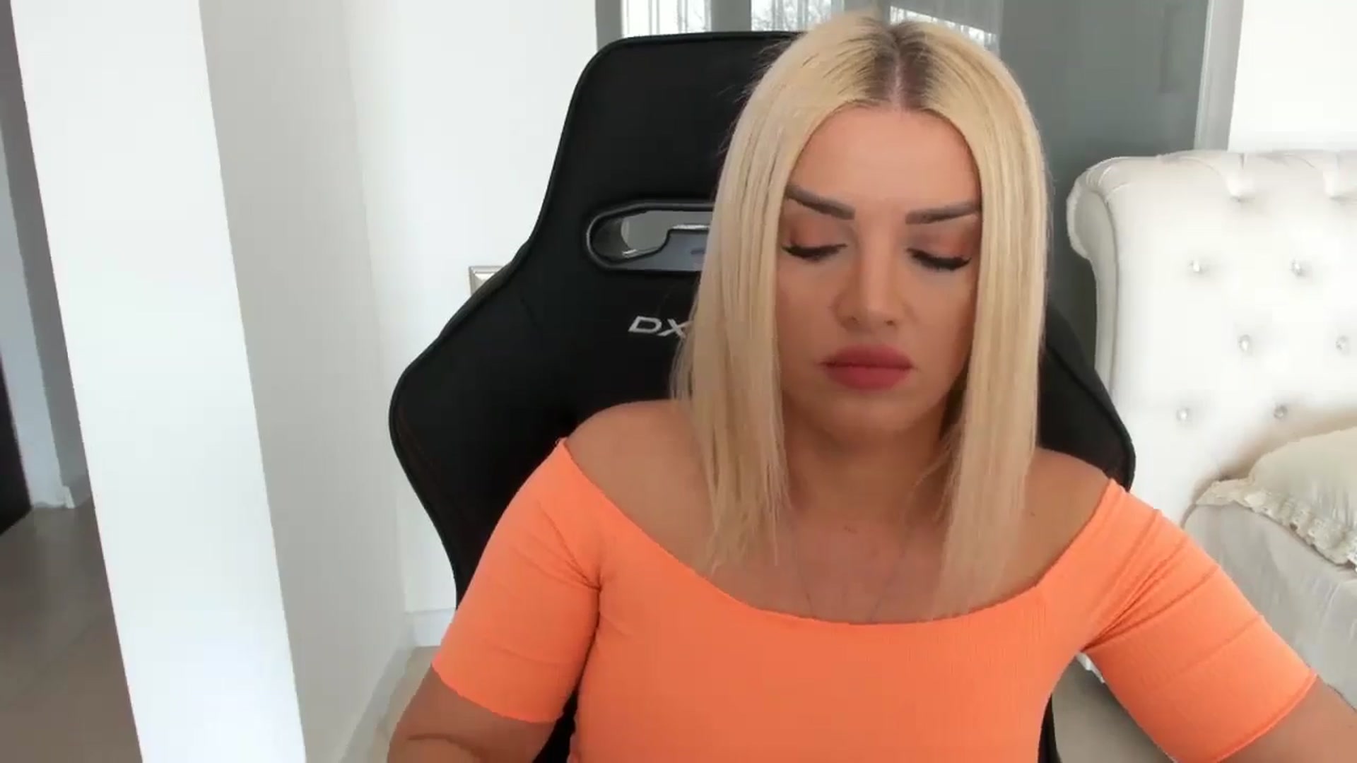Gallery image thumbnail from Allesia_'s myfreecams stream on, 03/07/2025, 11:15 image 7 of 20