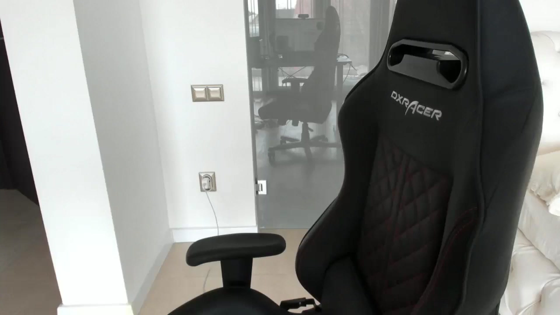 Gallery image thumbnail from Allesia_'s myfreecams stream on, 03/12/2025, 11:47 image 17 of 20