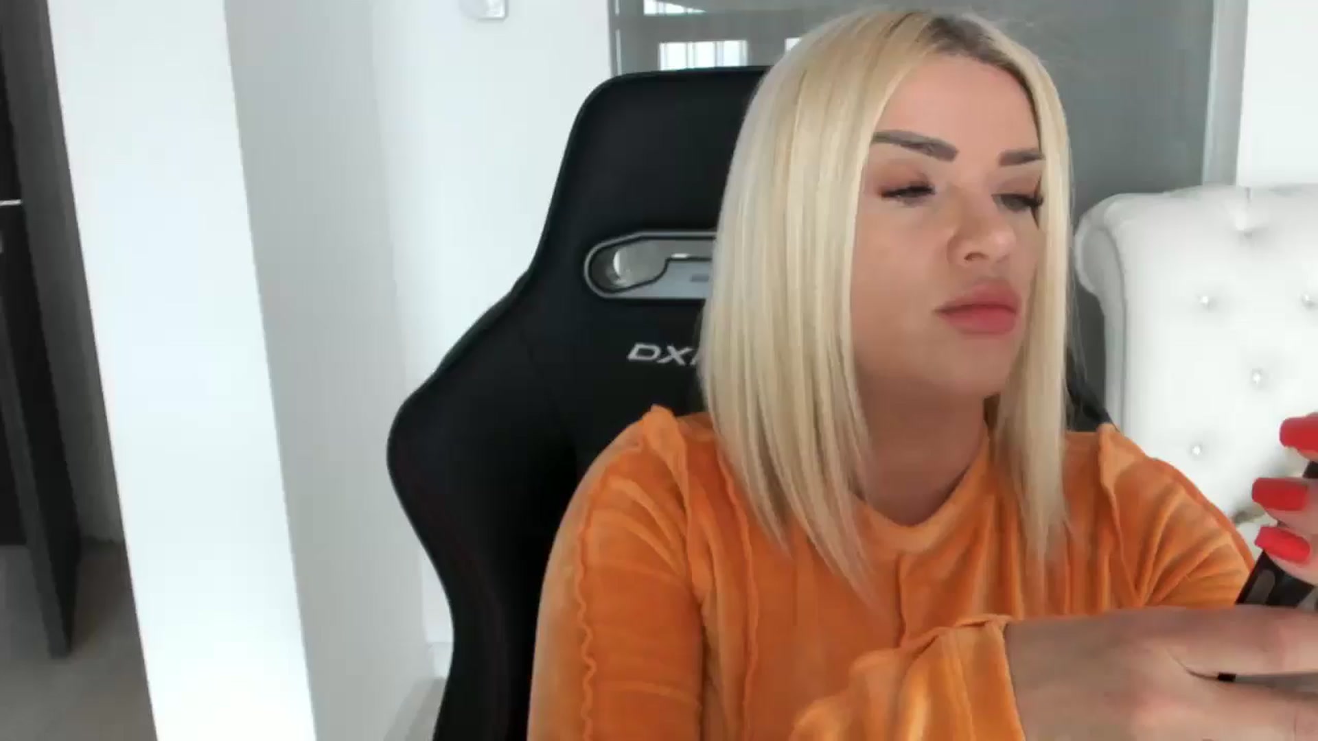 Gallery image thumbnail from Allesia_'s myfreecams stream on, 03/17/2025, 12:00 image 17 of 20