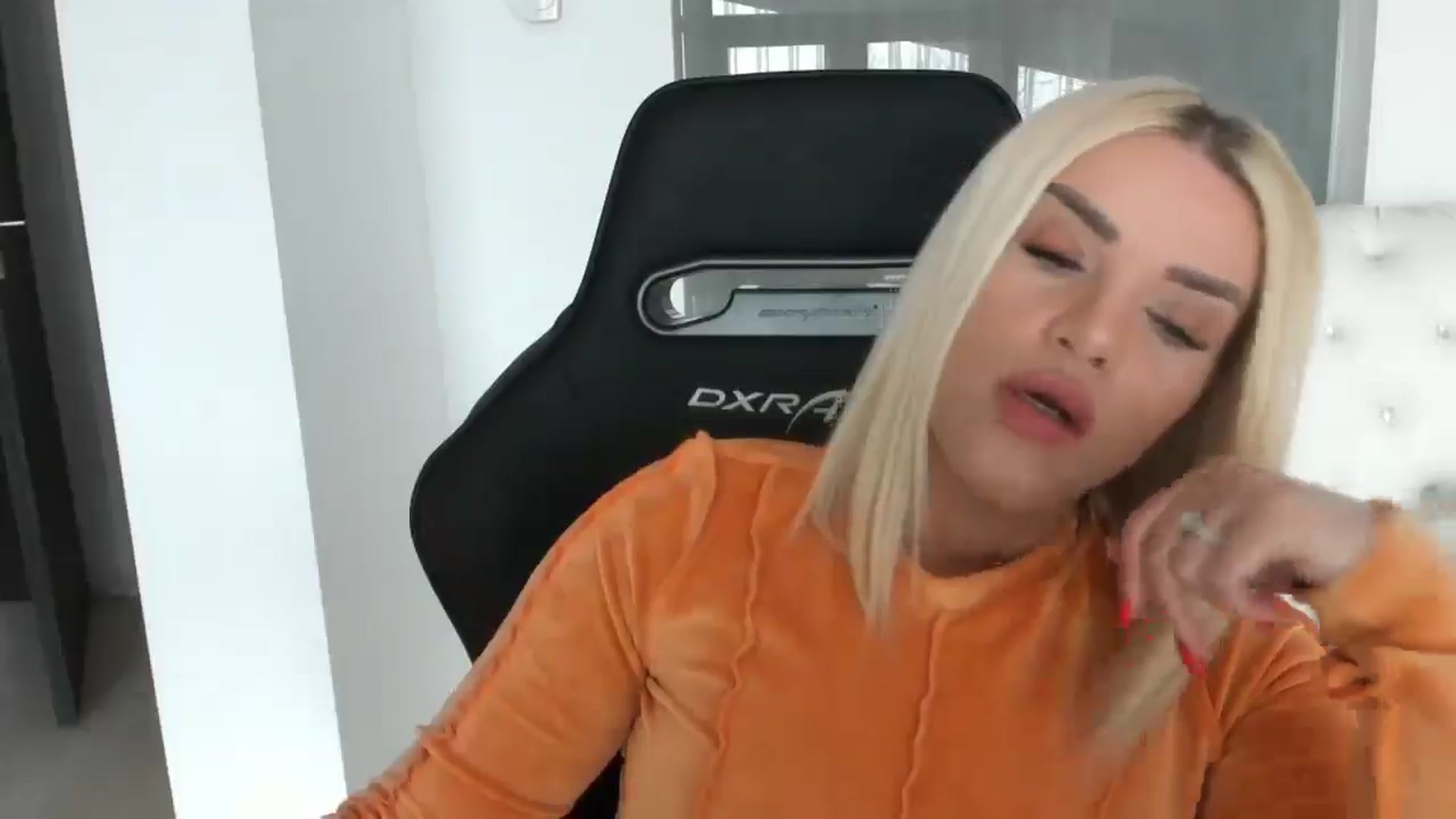 Gallery image thumbnail from Allesia_'s myfreecams stream on, 03/17/2025, 12:00 image 14 of 20