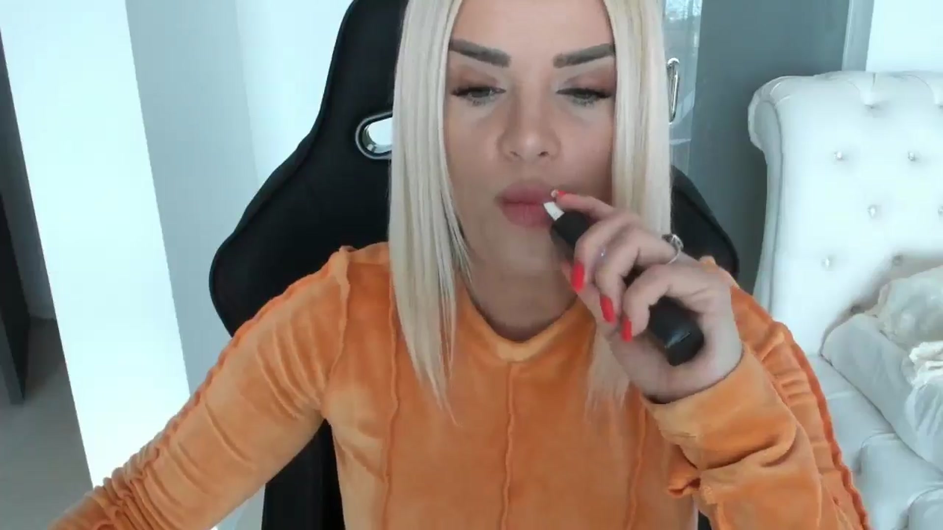 Gallery image thumbnail from Allesia_'s myfreecams stream on, 03/17/2025, 12:00 image 7 of 20
