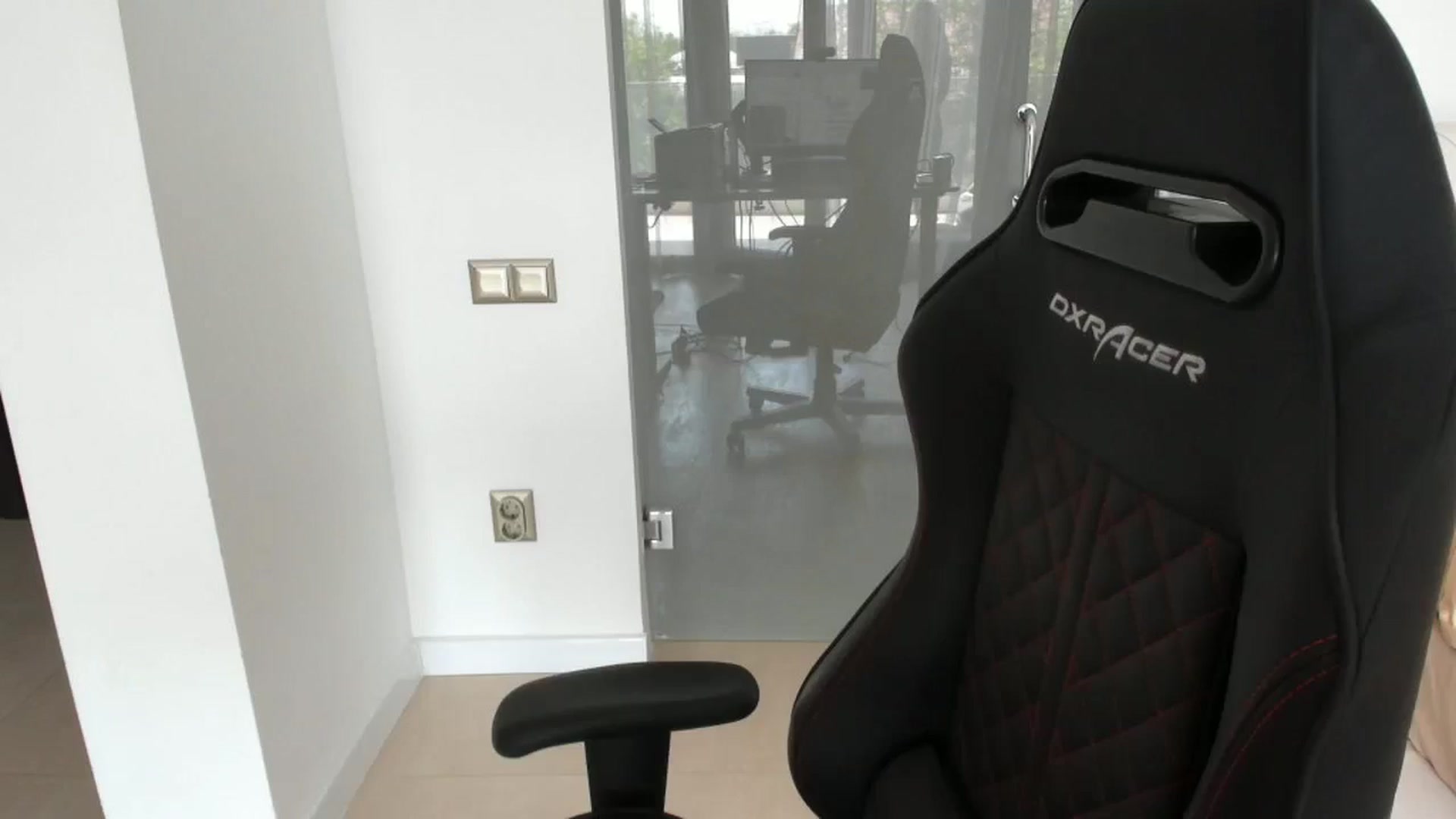 Gallery image thumbnail from Allesia_'s myfreecams stream on, 04/25/2025, 09:25 image 15 of 20