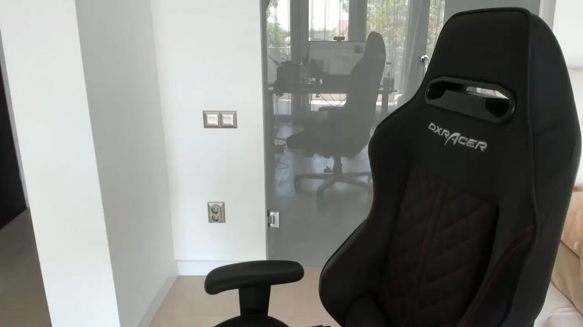 Gallery image thumbnail from Allesia_'s myfreecams stream on, 05/03/2025, 11:08 image 12 of 20