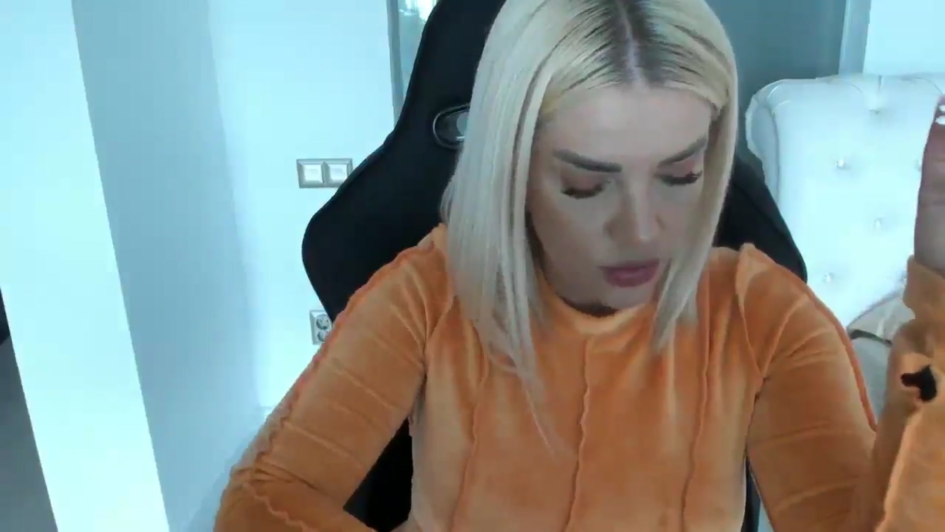 Gallery image thumbnail from Allesia_'s myfreecams stream on, 05/10/2025, 10:57 image 12 of 20