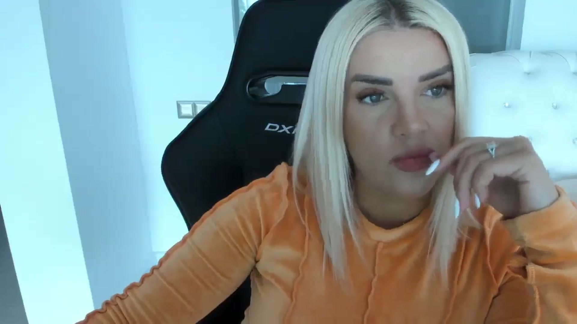 Gallery image thumbnail from Allesia_'s myfreecams stream on, 05/10/2025, 10:57 image 6 of 20