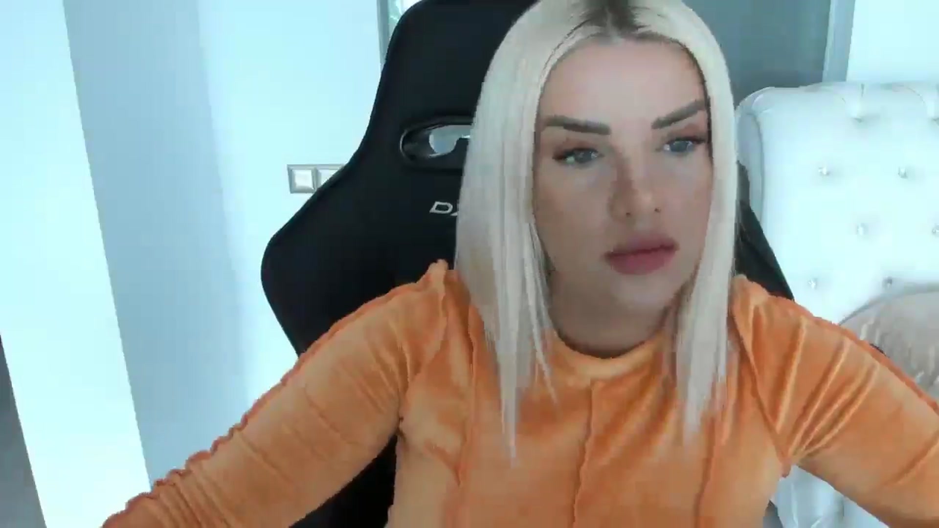 Gallery image thumbnail from Allesia_'s myfreecams stream on, 05/10/2025, 10:57 image 4 of 20